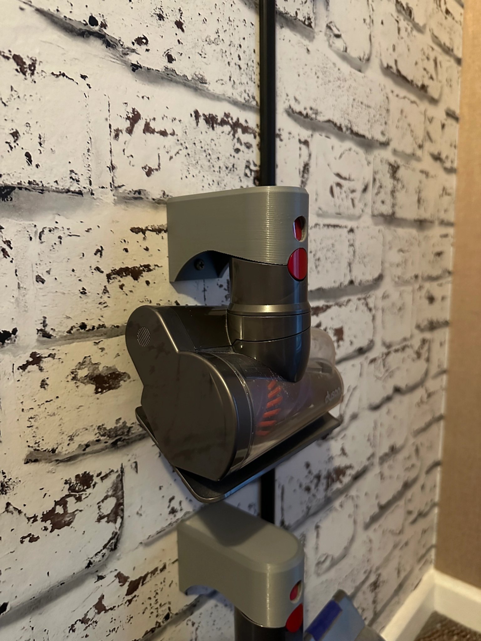 Giá Đỡ Treo Tường Cho Phụ Kiện Dyson