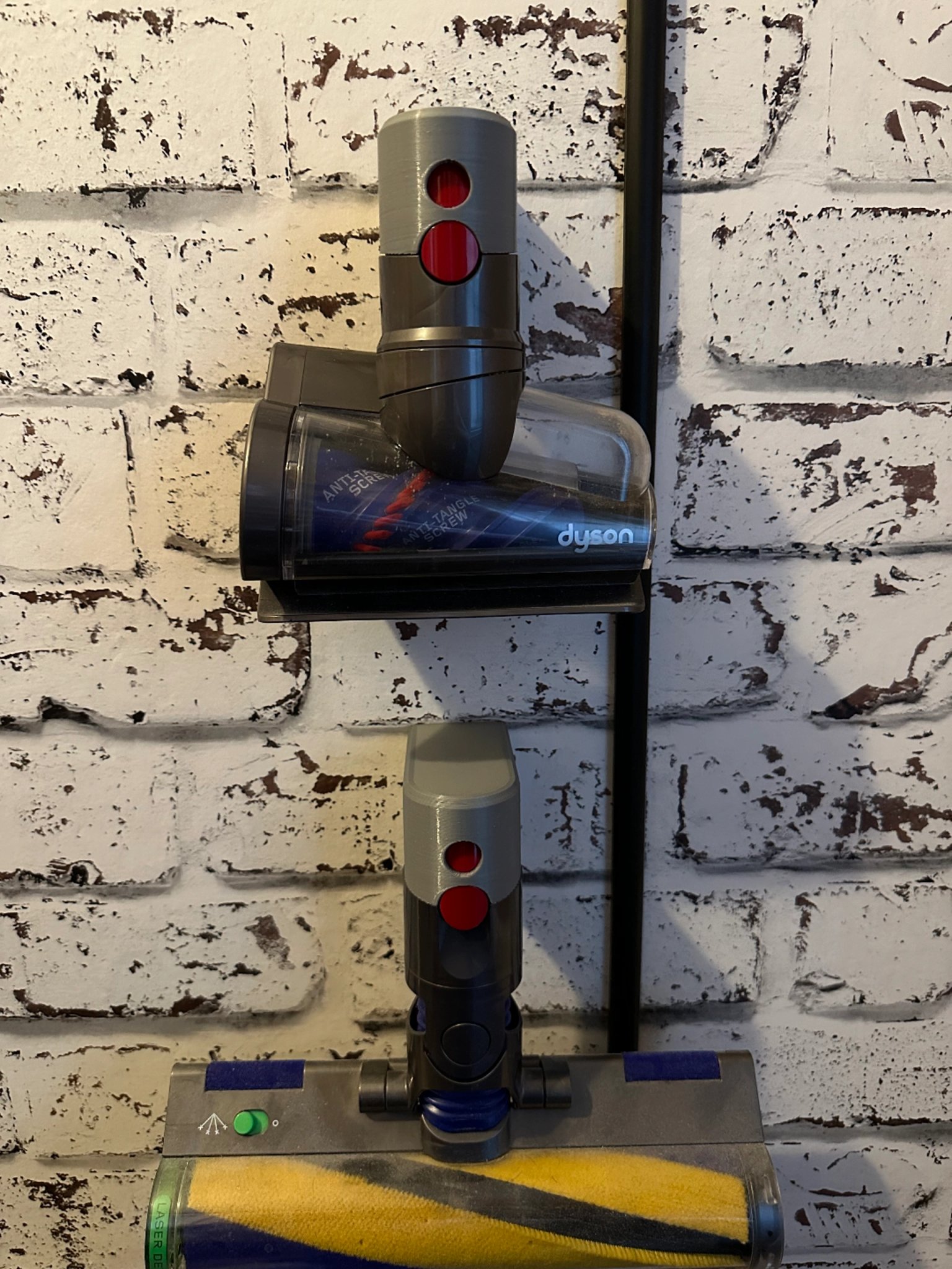 Giá Đỡ Treo Tường Cho Phụ Kiện Dyson