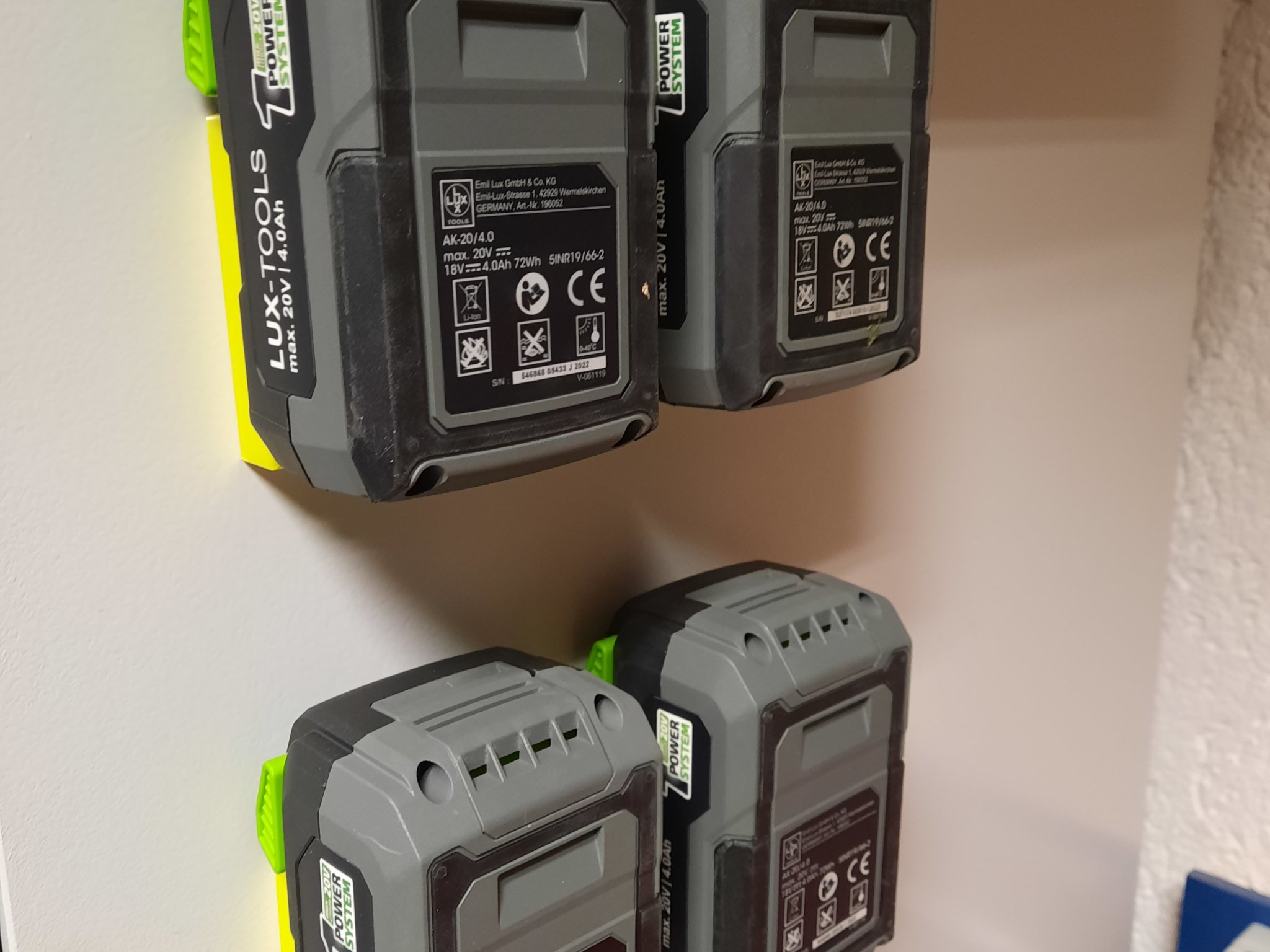 Tiêu đề Luxx Akku Wandhalterung Tóm tắt Wandhalterung für Luxx Akkus