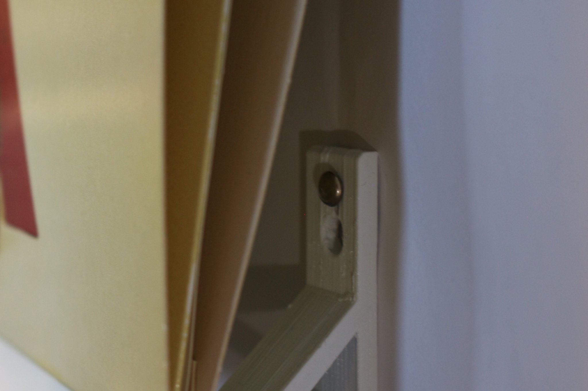 Vinyl or picture holder