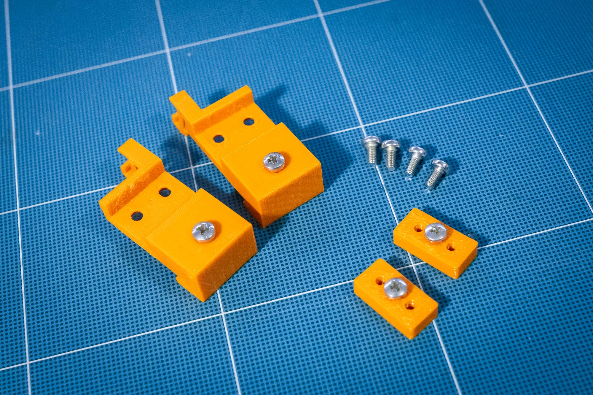 Giá Đỡ Ray DIN Cho Mikrotik RB2011