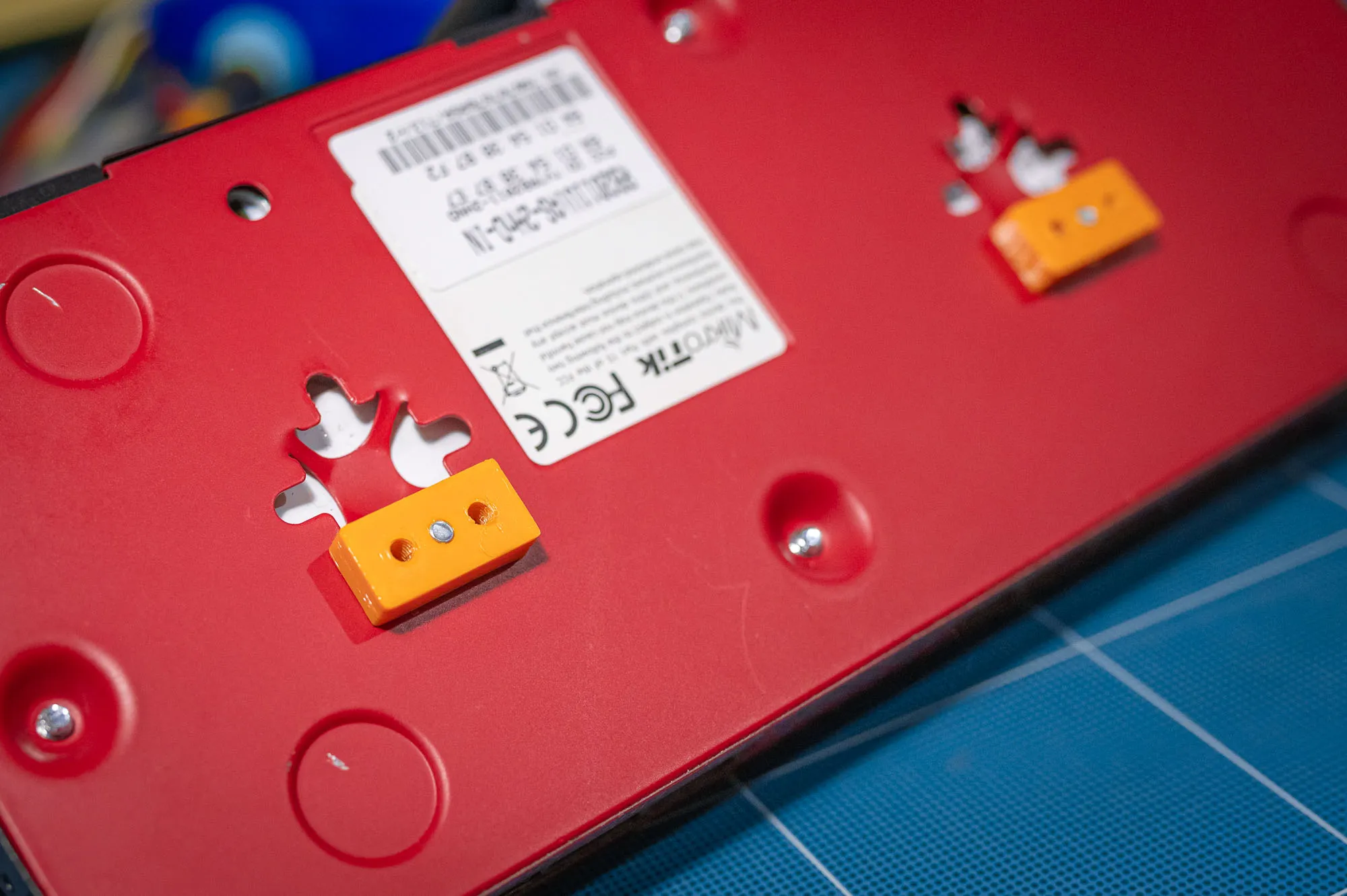 Giá Đỡ Ray DIN Cho Mikrotik RB2011