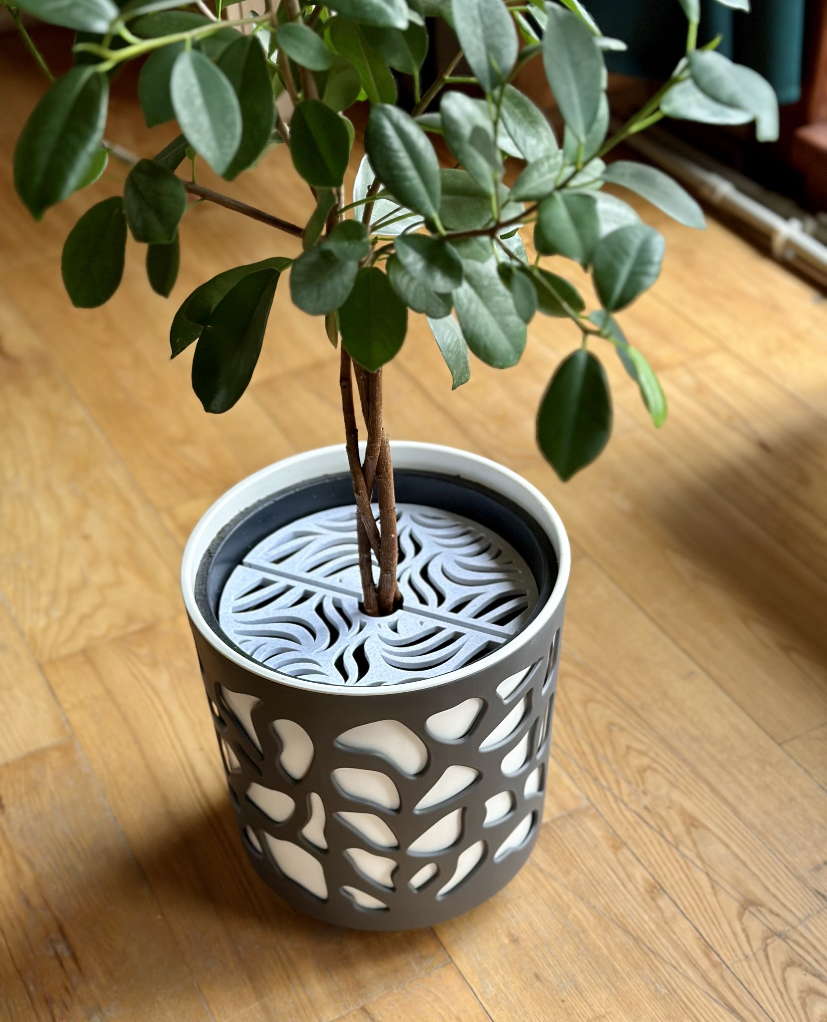 Chân Đế Giữ Đá Cho Chậu Cây