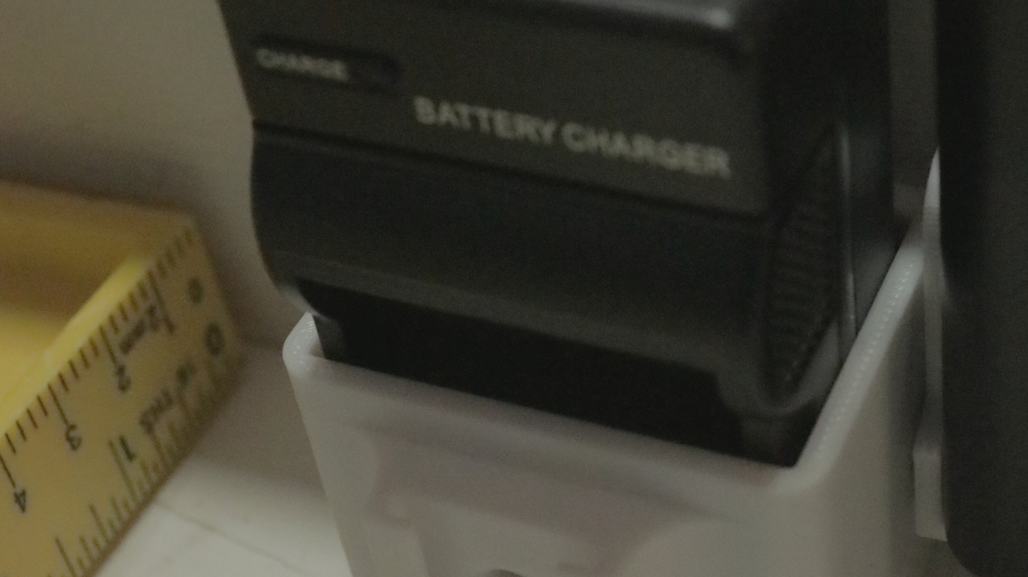 Tiêu đề Giá đỡ sạc pin Viltrox VL-162T Tóm tắt Hai phiên bản