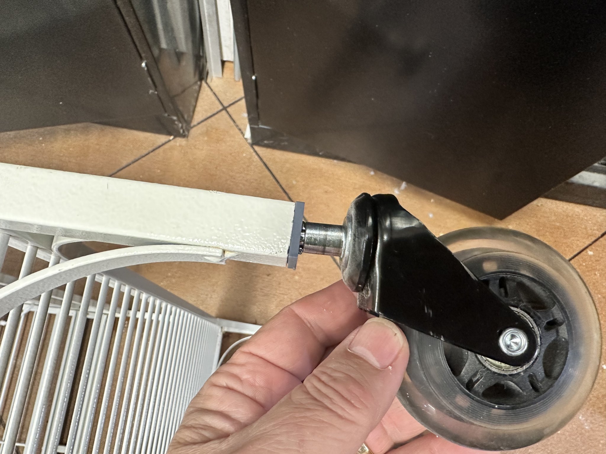 Adapter Bánh Xe Giày Patin Cho Lồng Chim