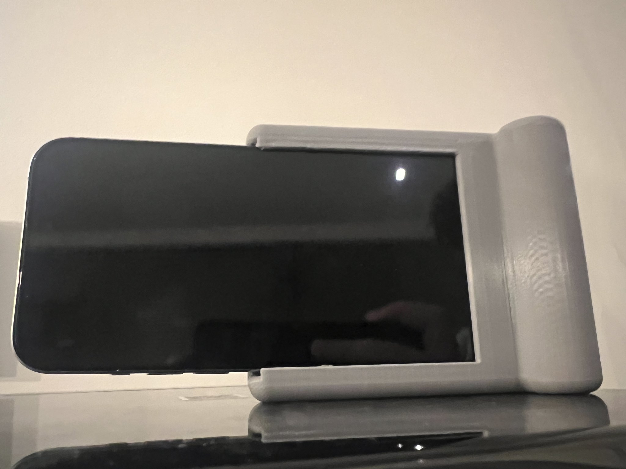 iPhone 15 Pro Max Grip Case Pro SSD