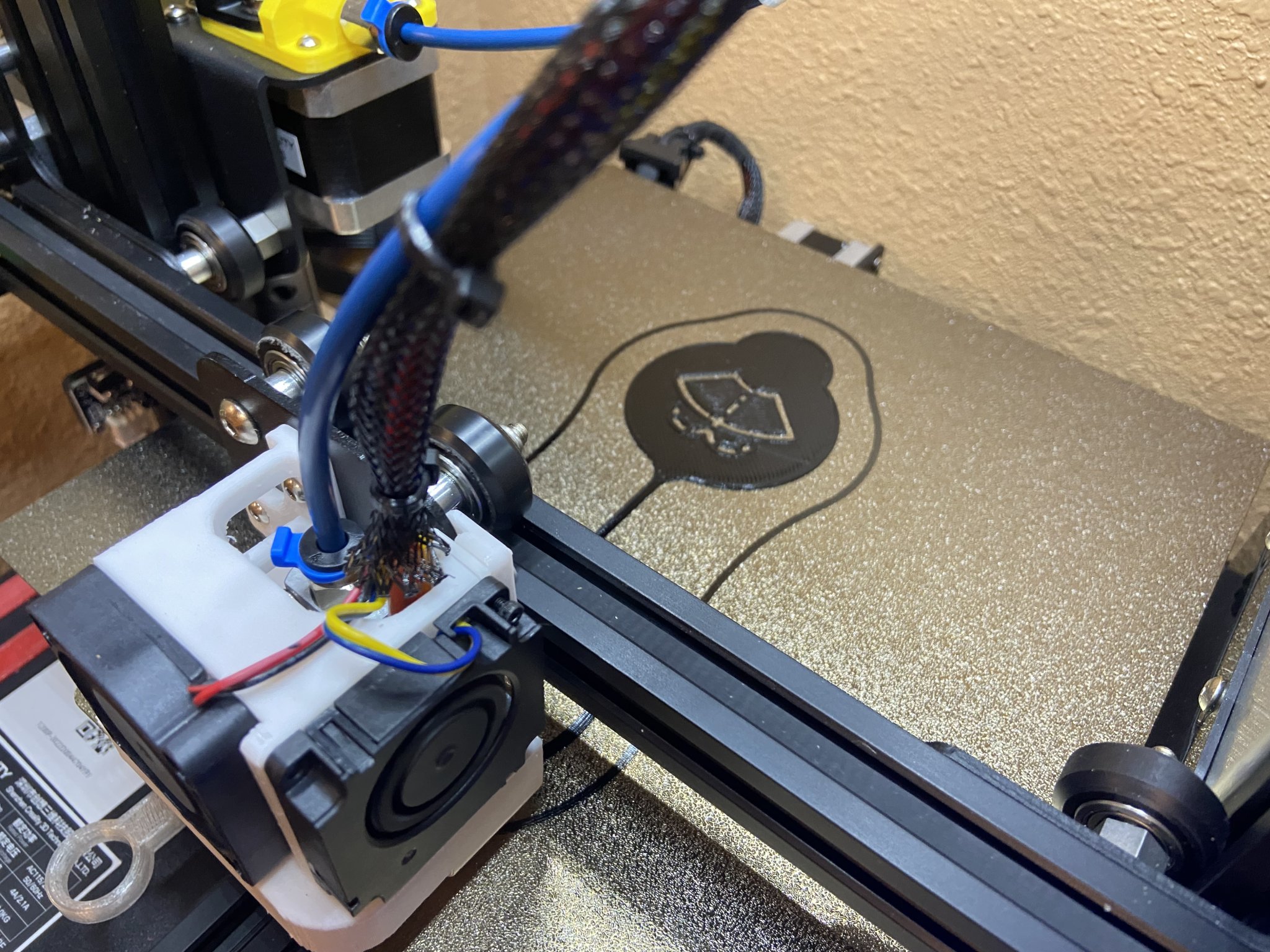 Tiêu đề Nắp rửa kính chắn gió Honda CR-V - TPU Tóm tắt Một b