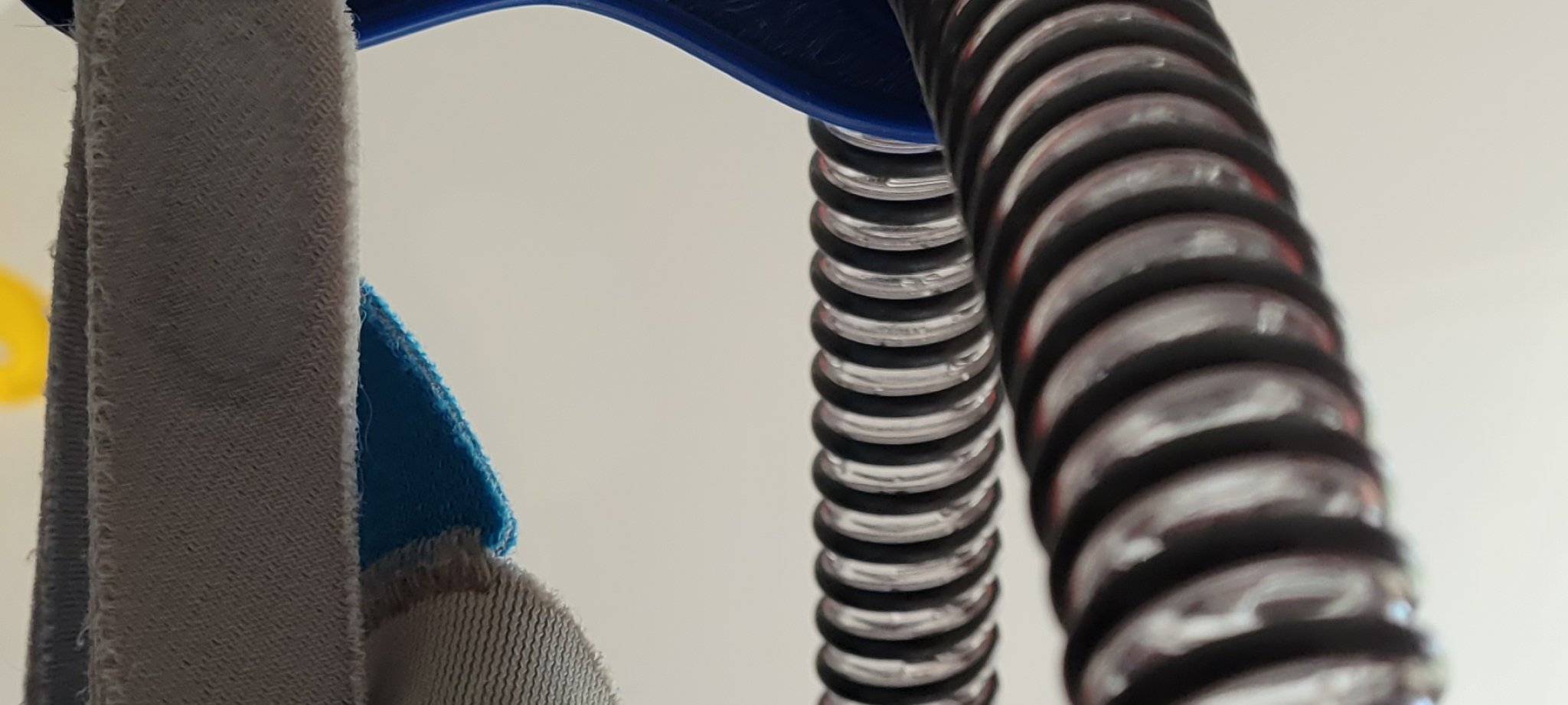 Móc Treo Rèm Tắm (Ống Dây CPAP)