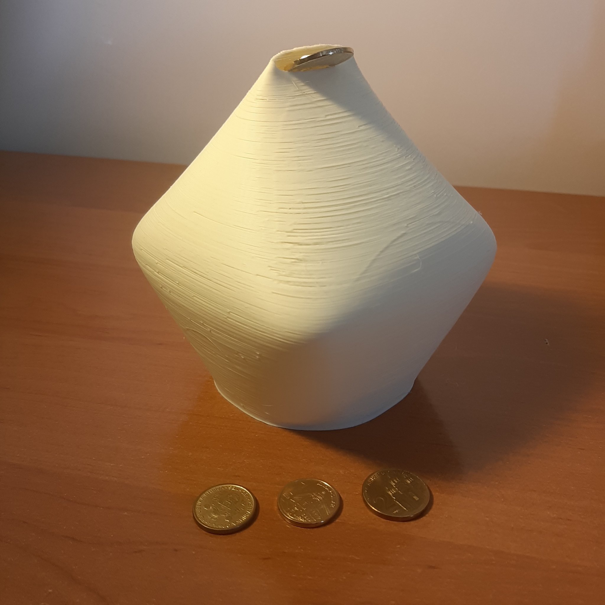 Cốc Ngân Hàng (Bank Cup)