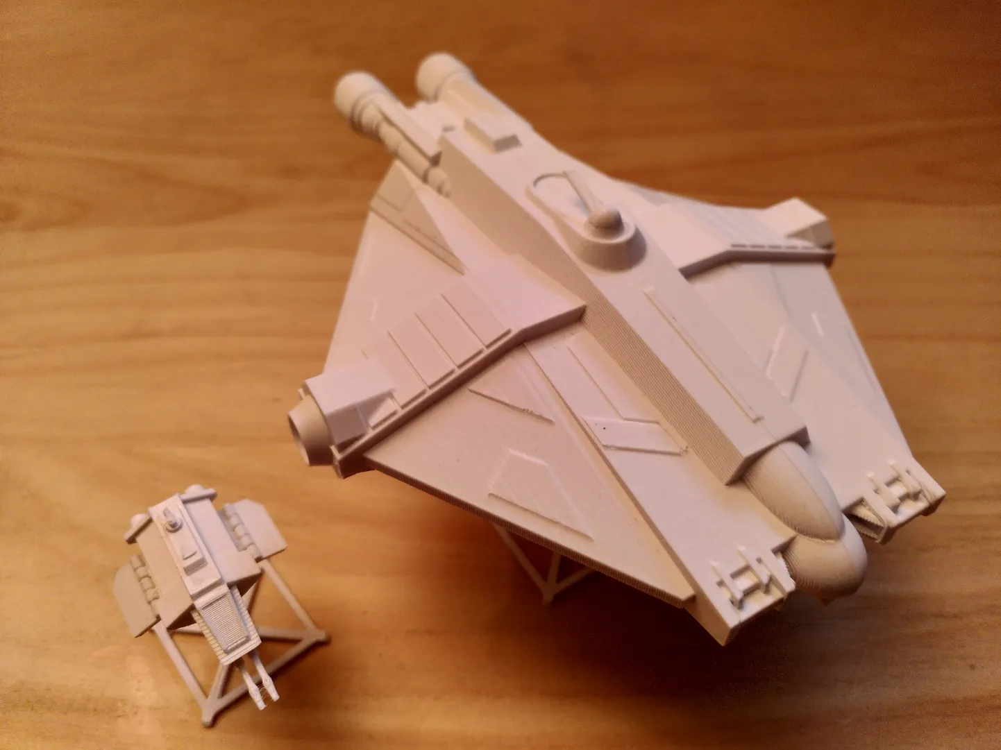 Tiêu đề Star Wars Ghost VCX 100 Tóm tắt Mô hình máy bay chở hàng