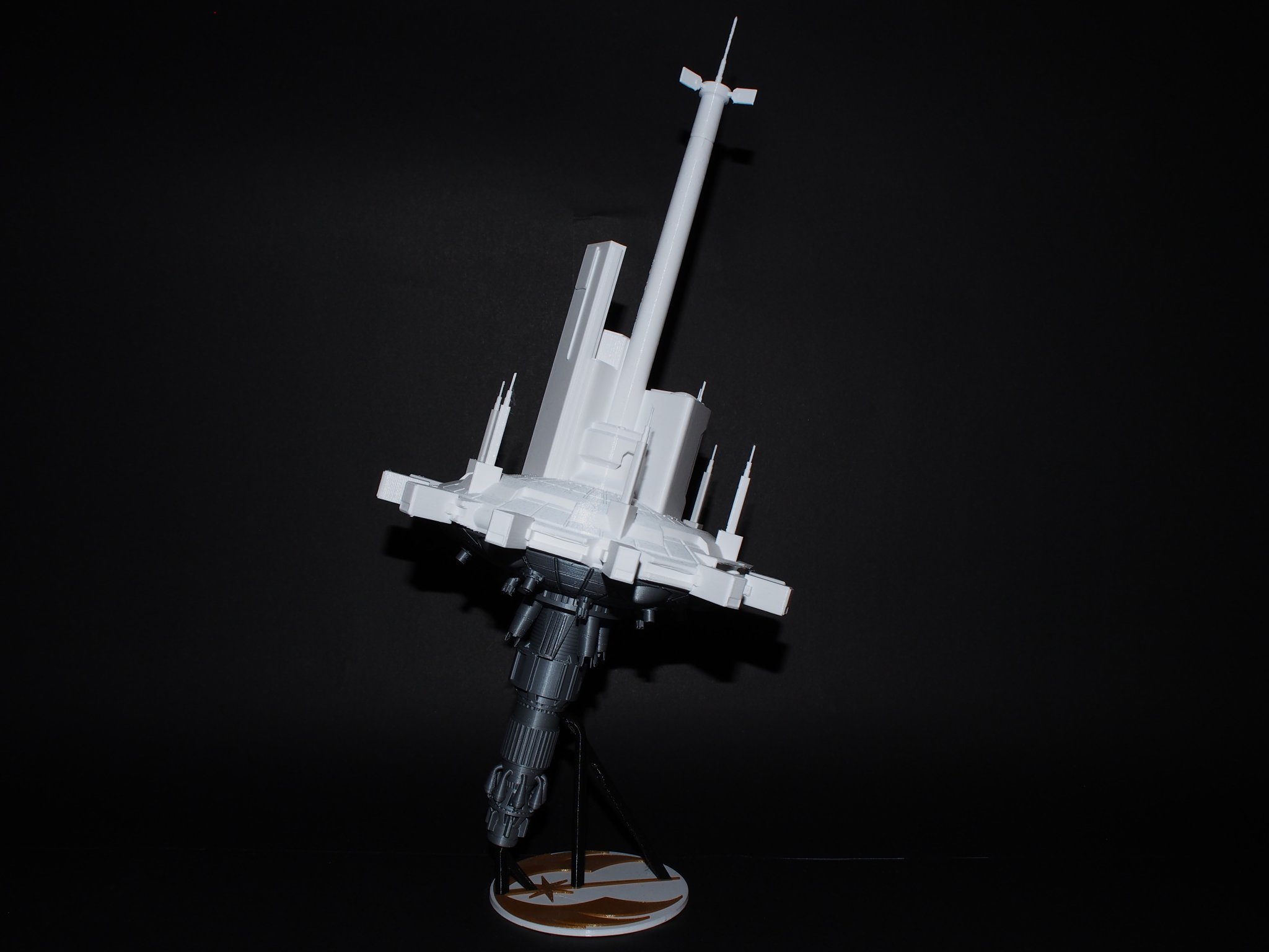 Tiêu đề Star Wars Starlight Beacon Tóm tắt Mô hình Starlight Beacon