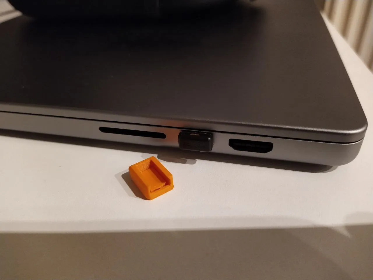 Tiêu đề Bạt trượt Yubikey 5C Nano Tóm tắt Che chắn cho ybikey 5