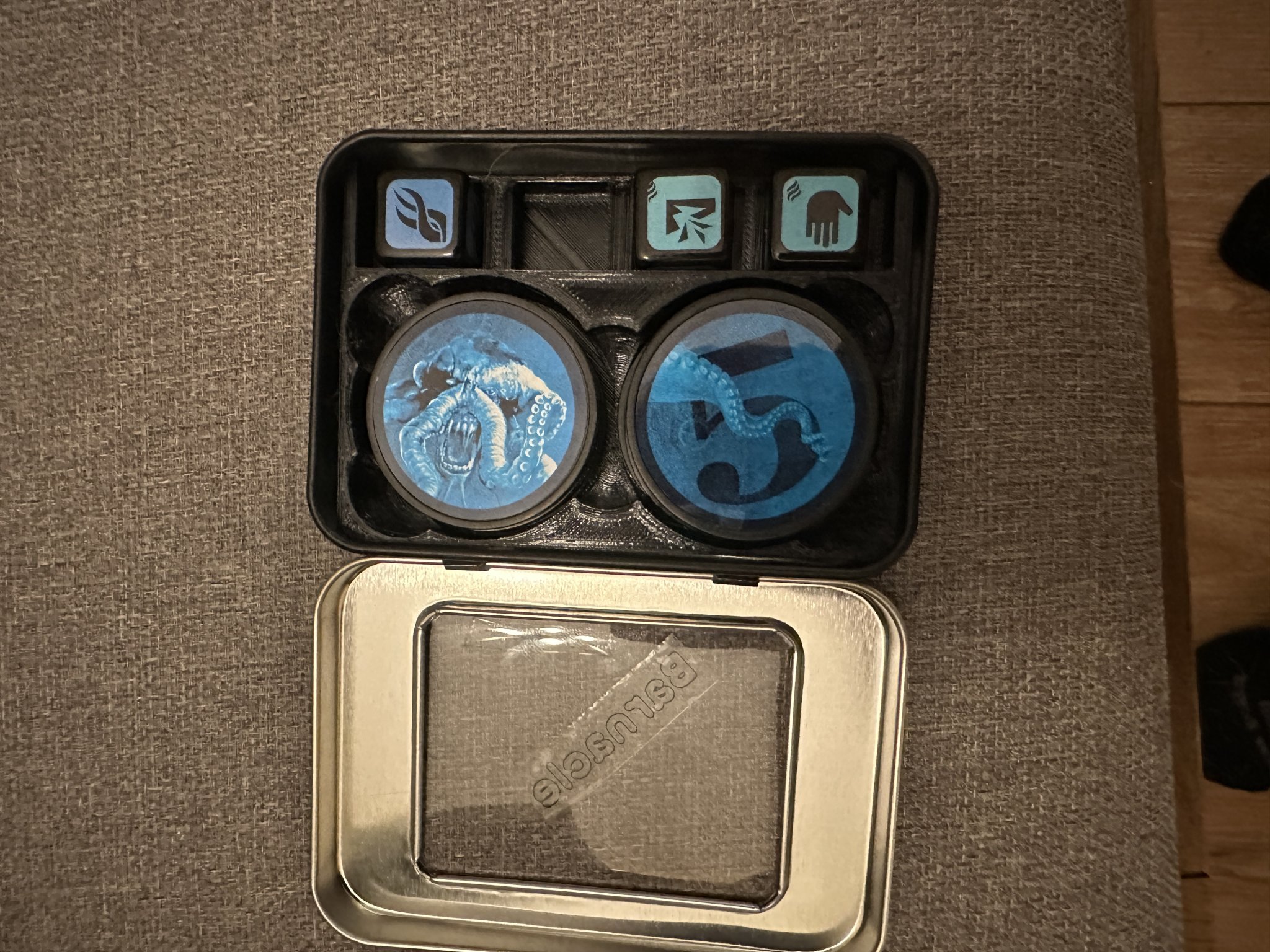 Hộp Đựng Tyrant Cho Hộp Thiếc Cửa Sổ