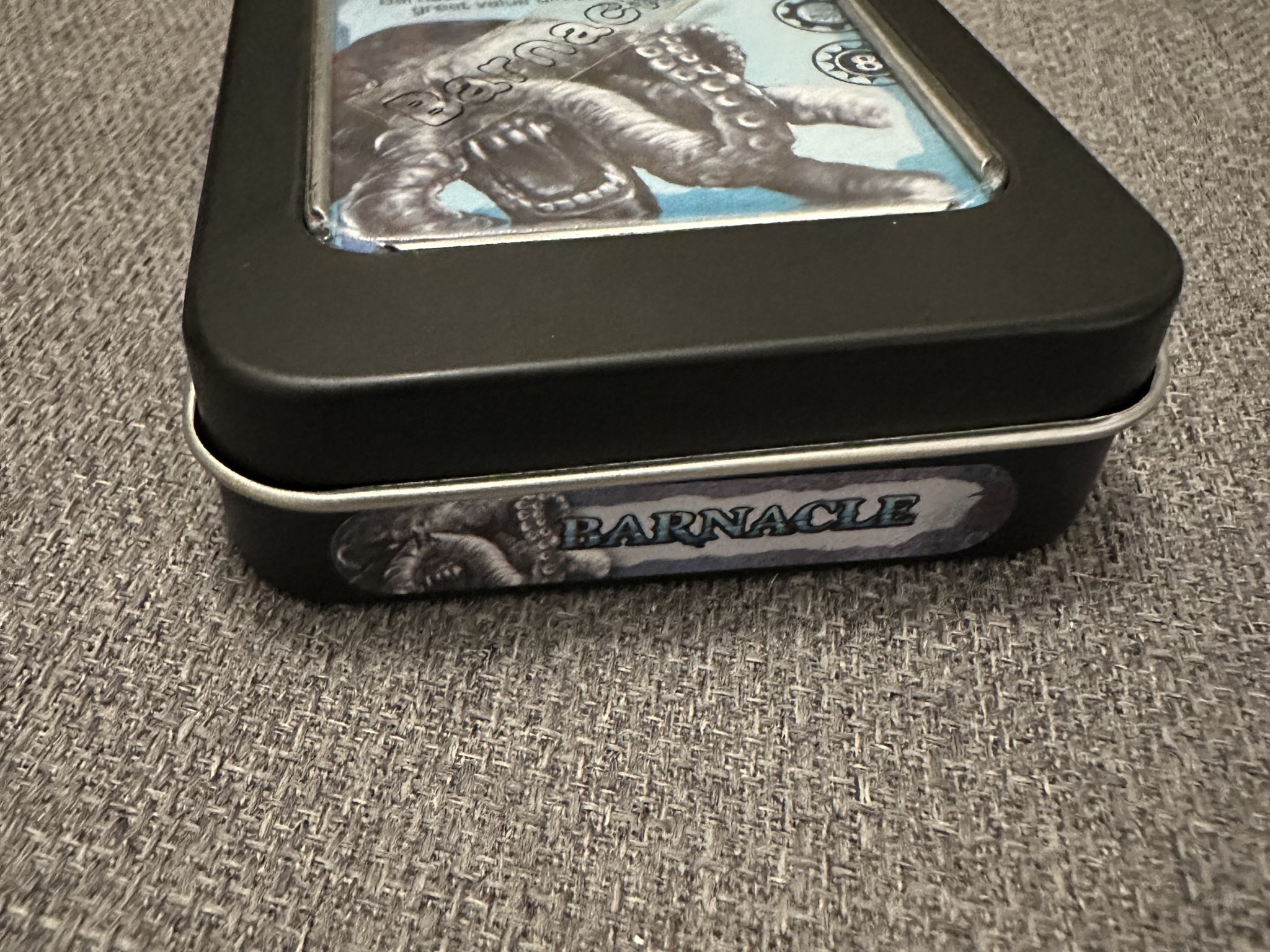 Hộp Đựng Tyrant Cho Hộp Thiếc Cửa Sổ