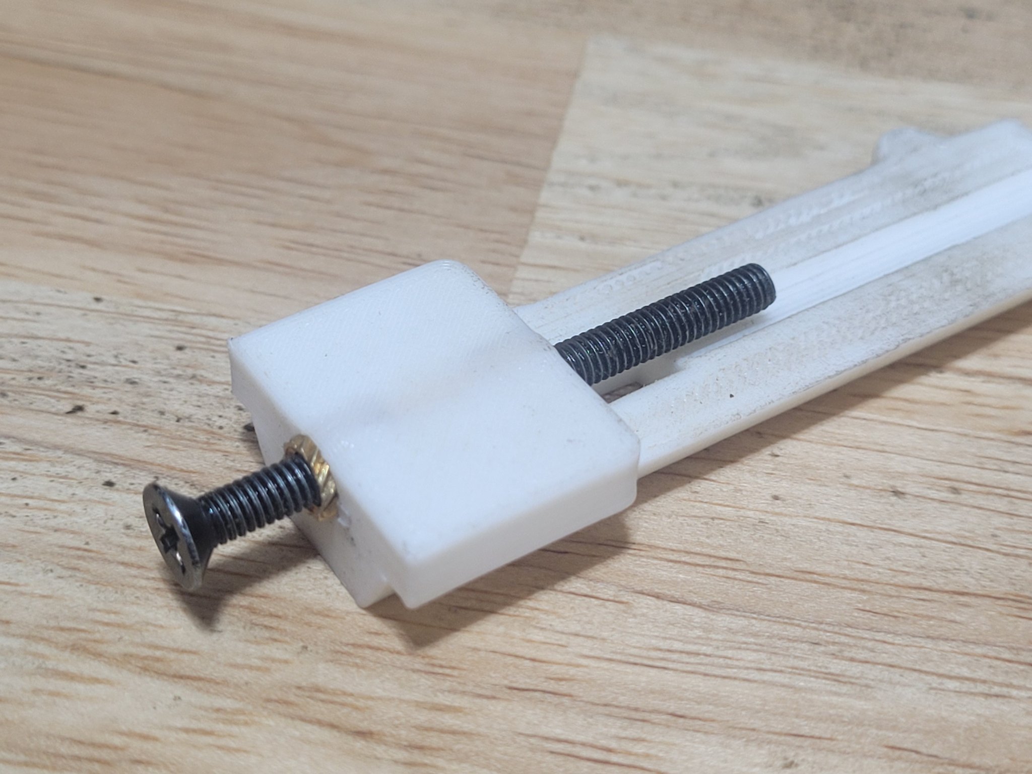 Tiêu đề Bộ điều chỉnh trục Z cho B1 dài hơn Tóm tắt Điều