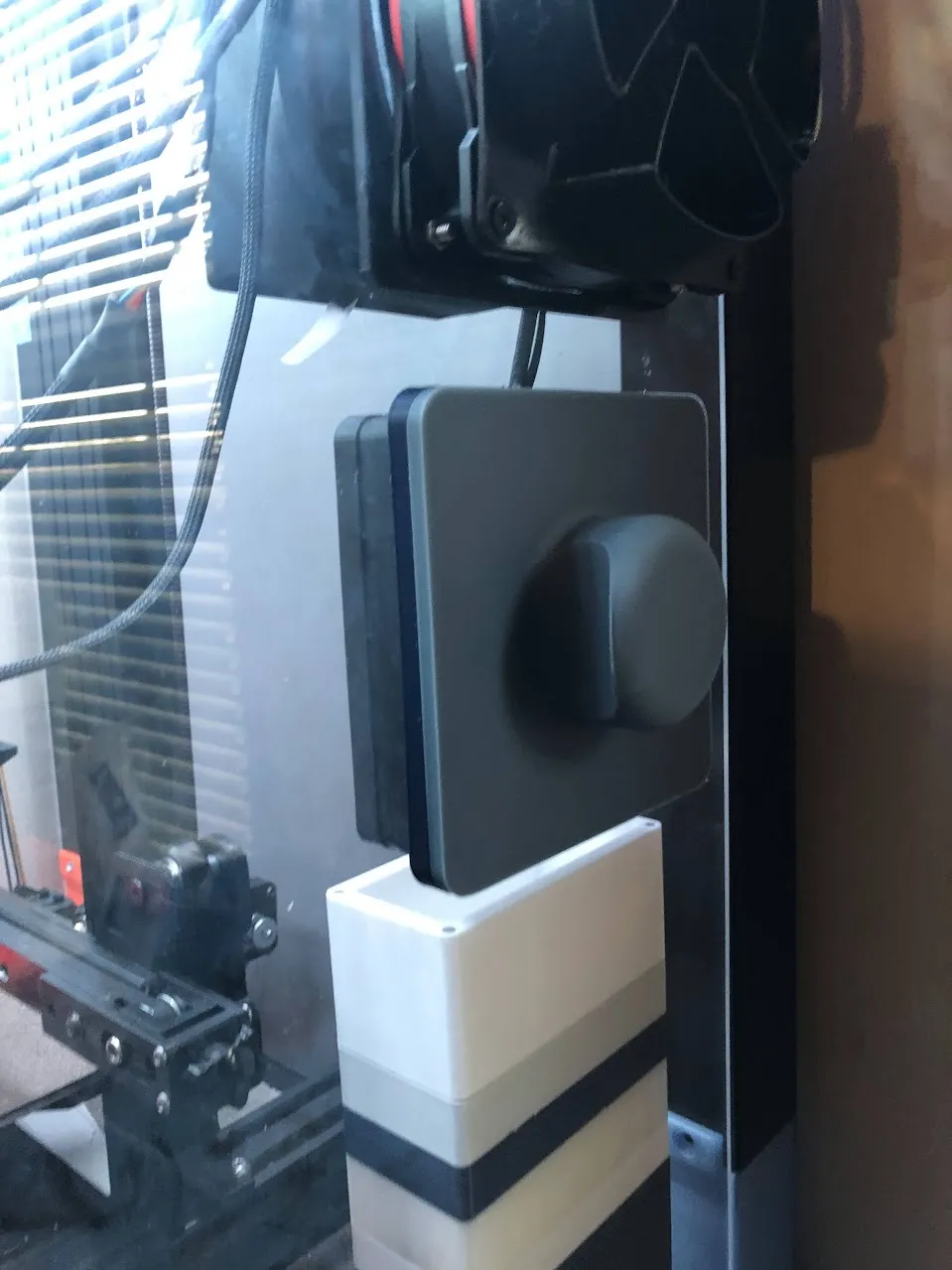 Tiêu đề Lỗ thông hơi bên ngoài Tóm tắt Ống xả cho bao vây L