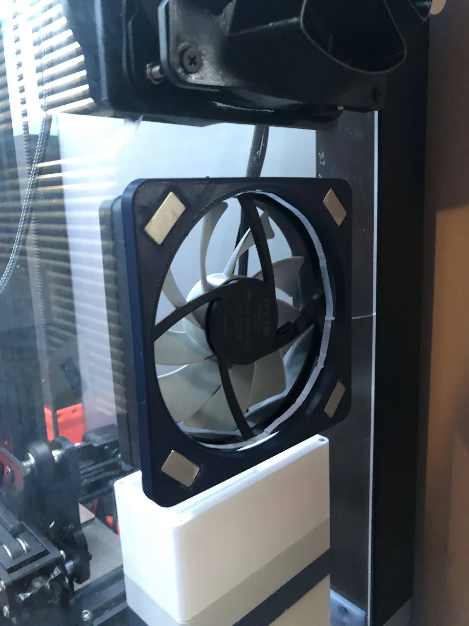 Tiêu đề Lỗ thông hơi bên ngoài Tóm tắt Ống xả cho bao vây L