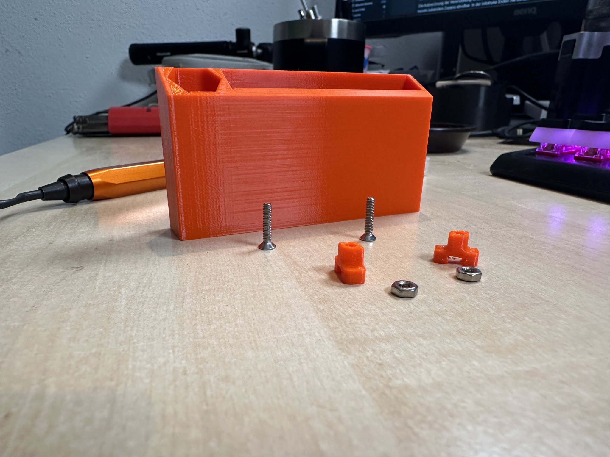 Tiêu đề Giá đỡ Skadis cho Ruthex Deburrer SkadisTnut FreeCAD Tóm t