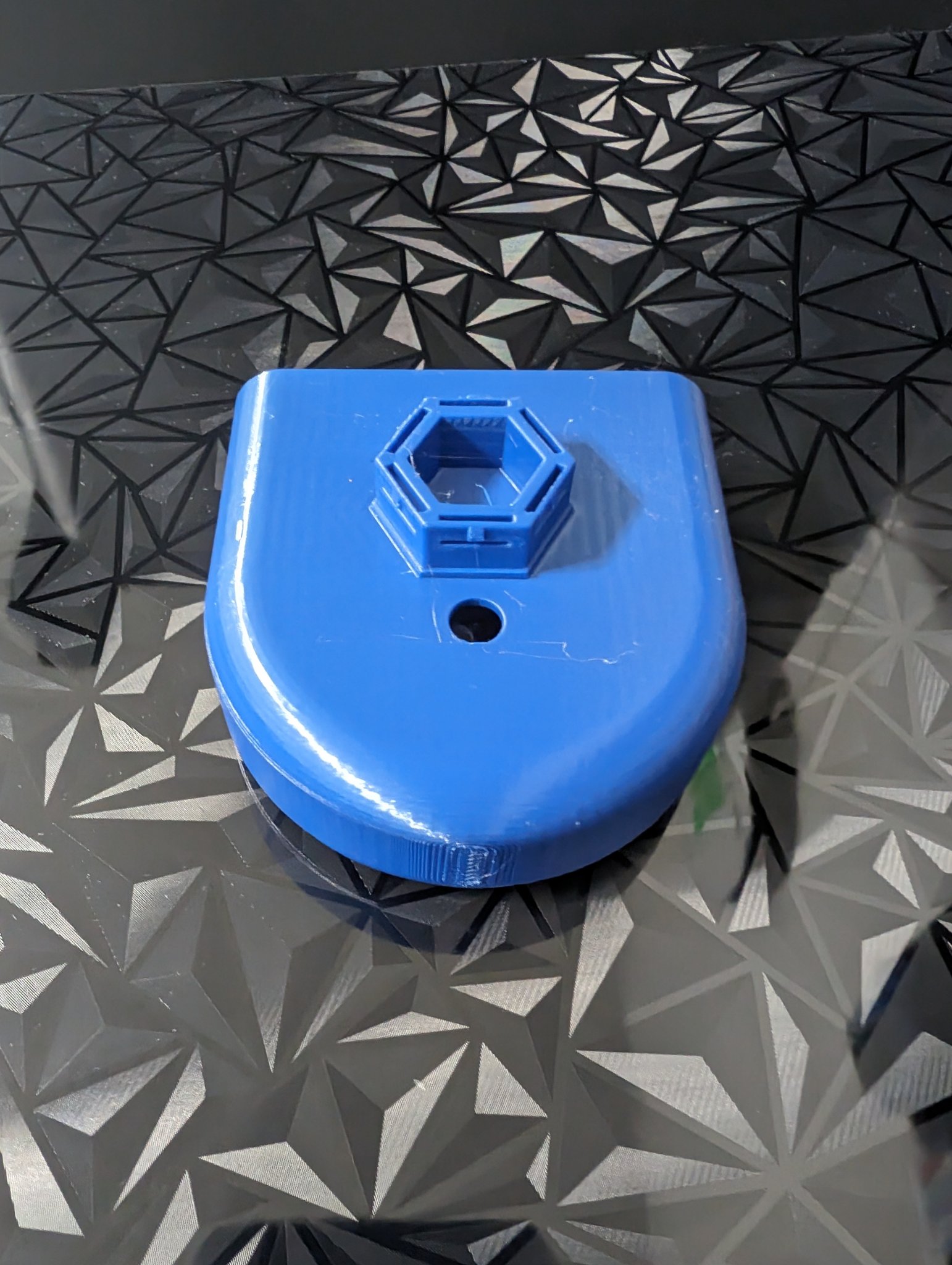 Lasko fan remote mount/holder for Honeycomb Wall