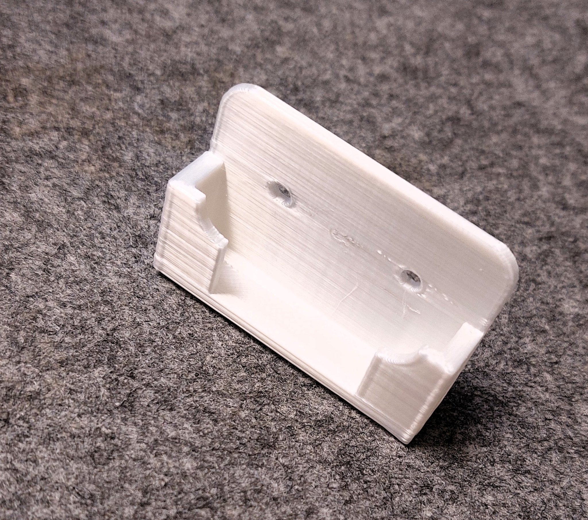 Tiêu đề Giá đỡ điều khiển từ xa có đèn LED sọc Tóm tắt