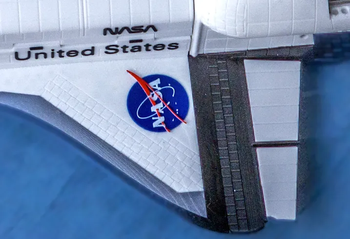 Logo NASA dành cho Tàu con thoi Endeavour