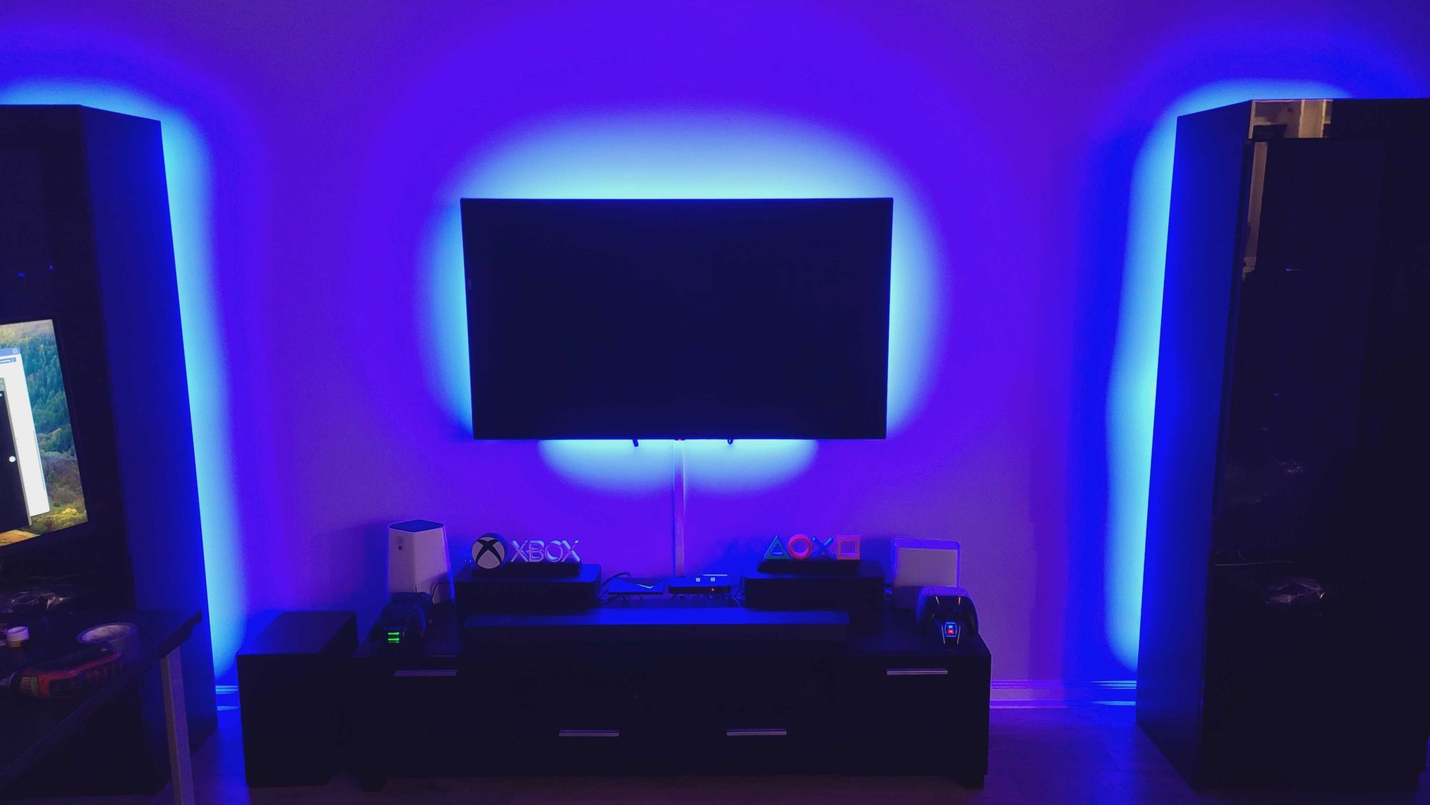 Tiêu đề Giá treo tường dạng ống ánh sáng Philips Hue Play Tóm t