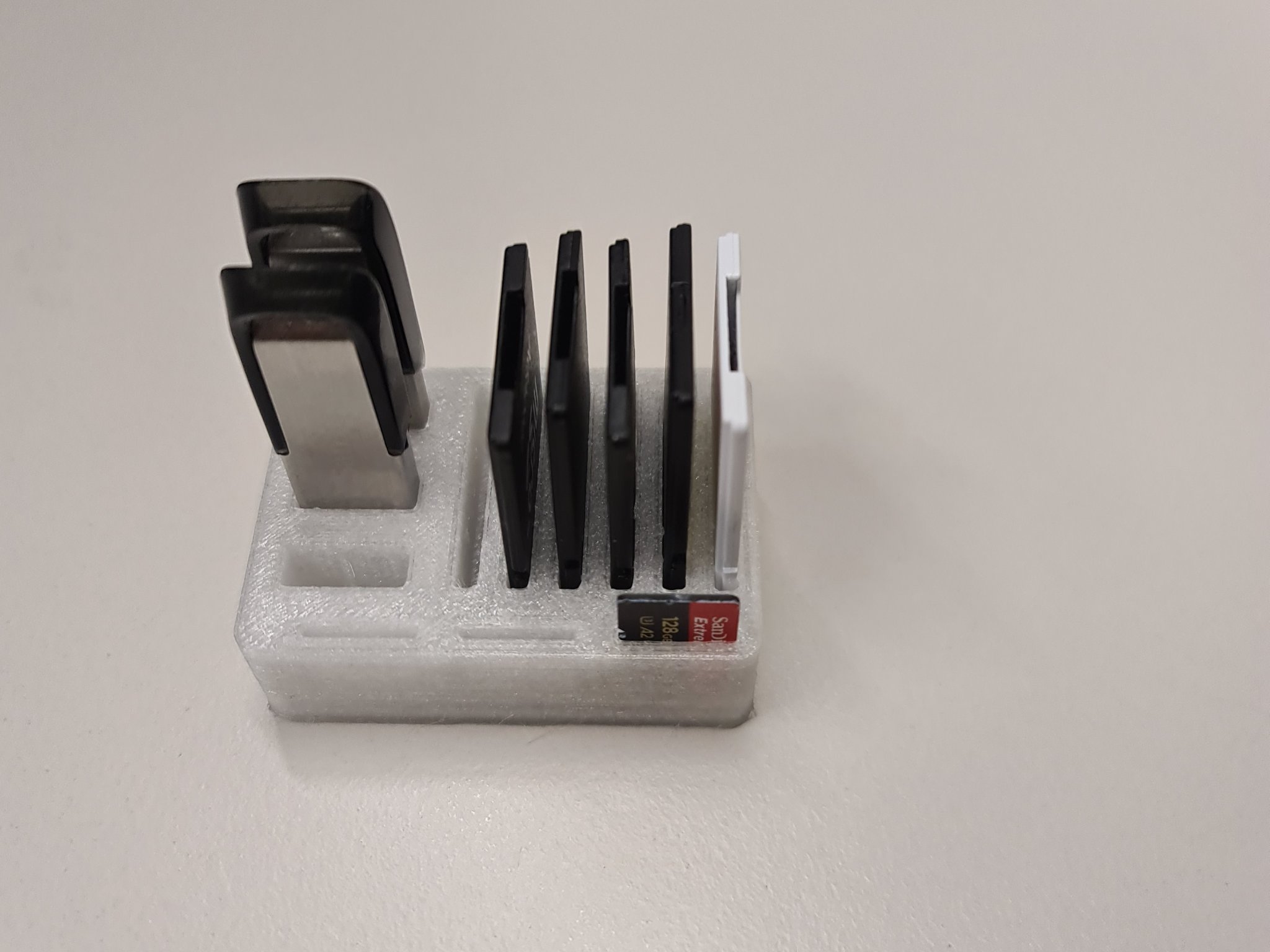 Tiêu đề Trạm lưu trữ kỹ thuật số Tóm tắt Trạm lưu trữ