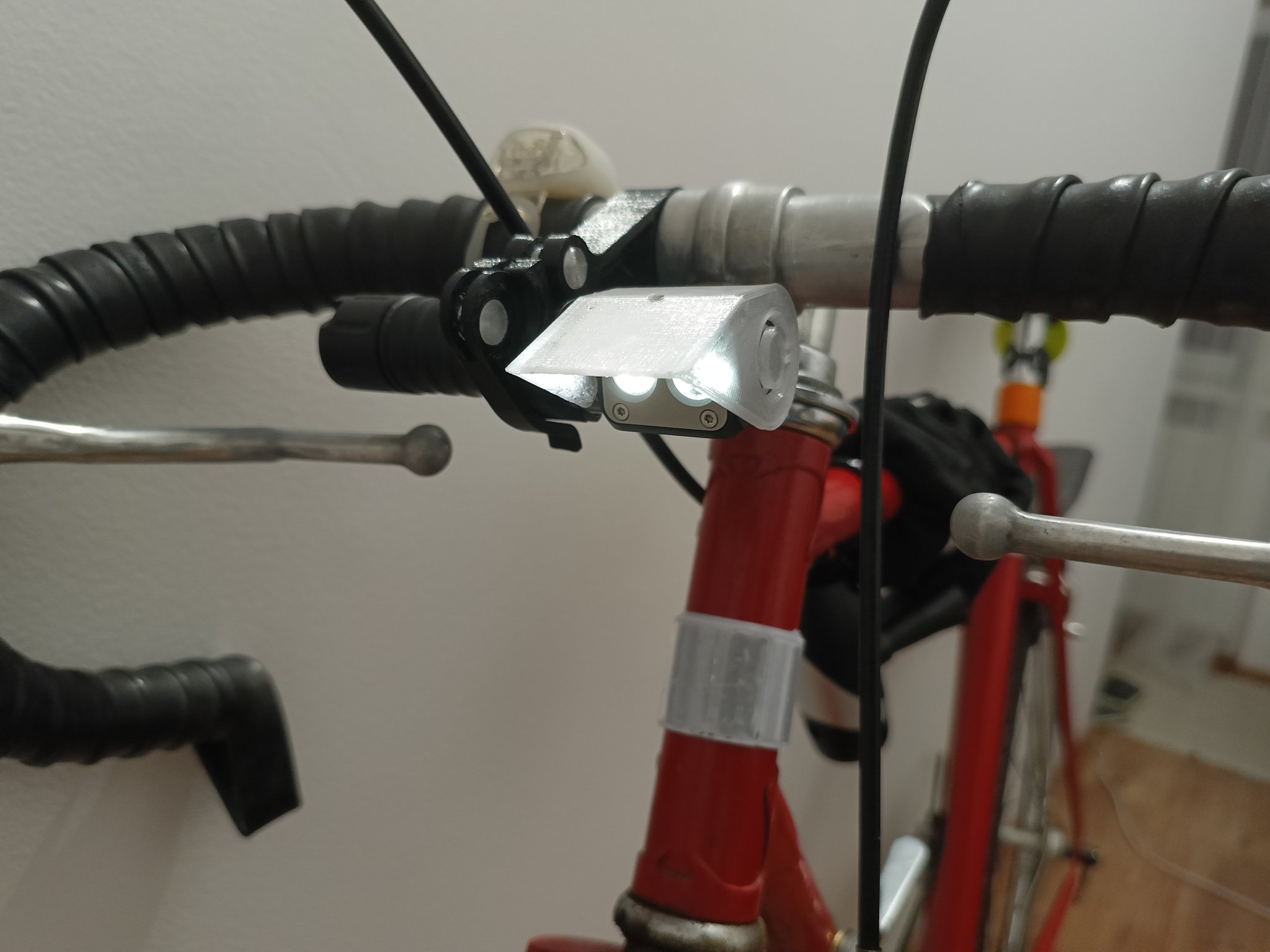 Tiêu đề Giá đỡ đèn xe đạp tháo lắp nhanh Wurkkos HD15 sofirn SP