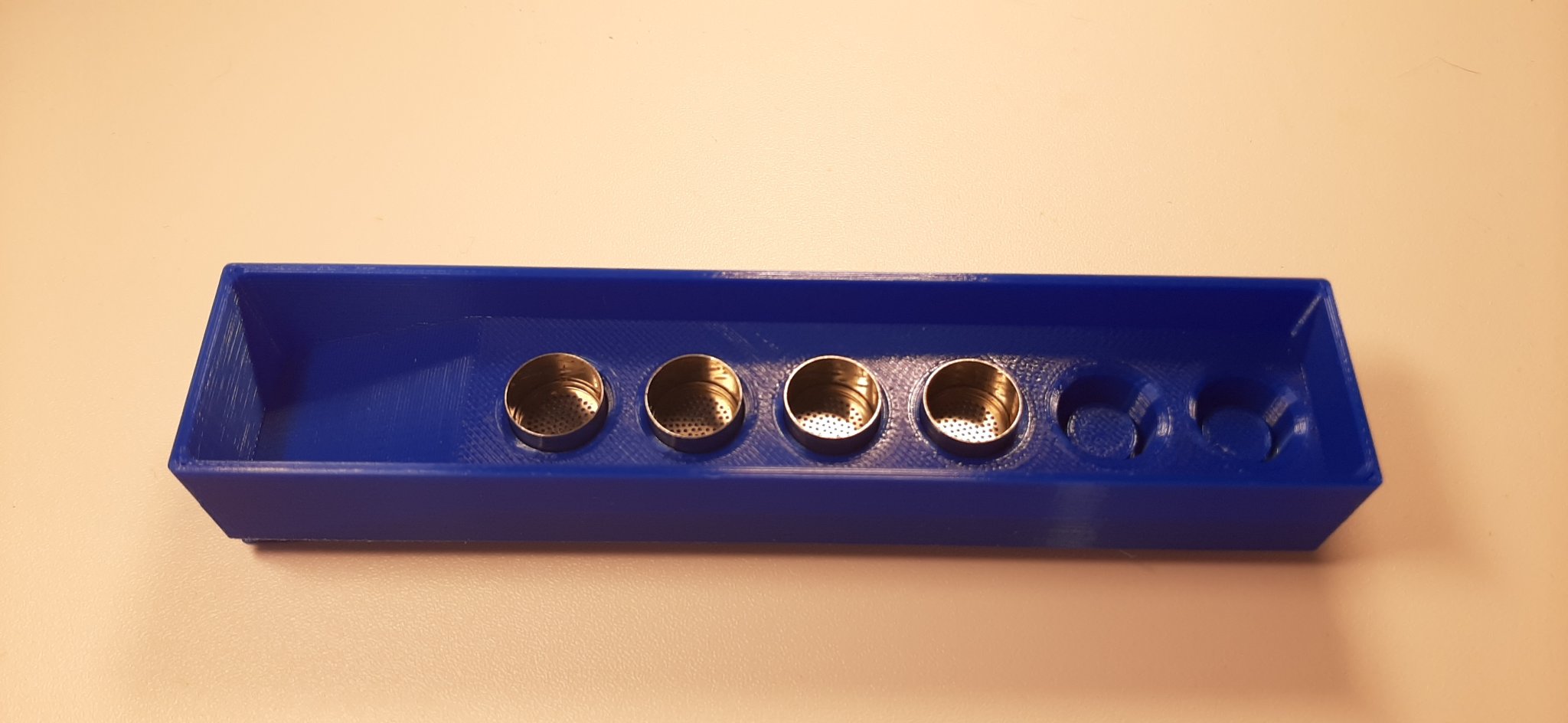 Tiêu đề Máy nạp viên nang định lượng POTV Lobo Tóm tắt Máy