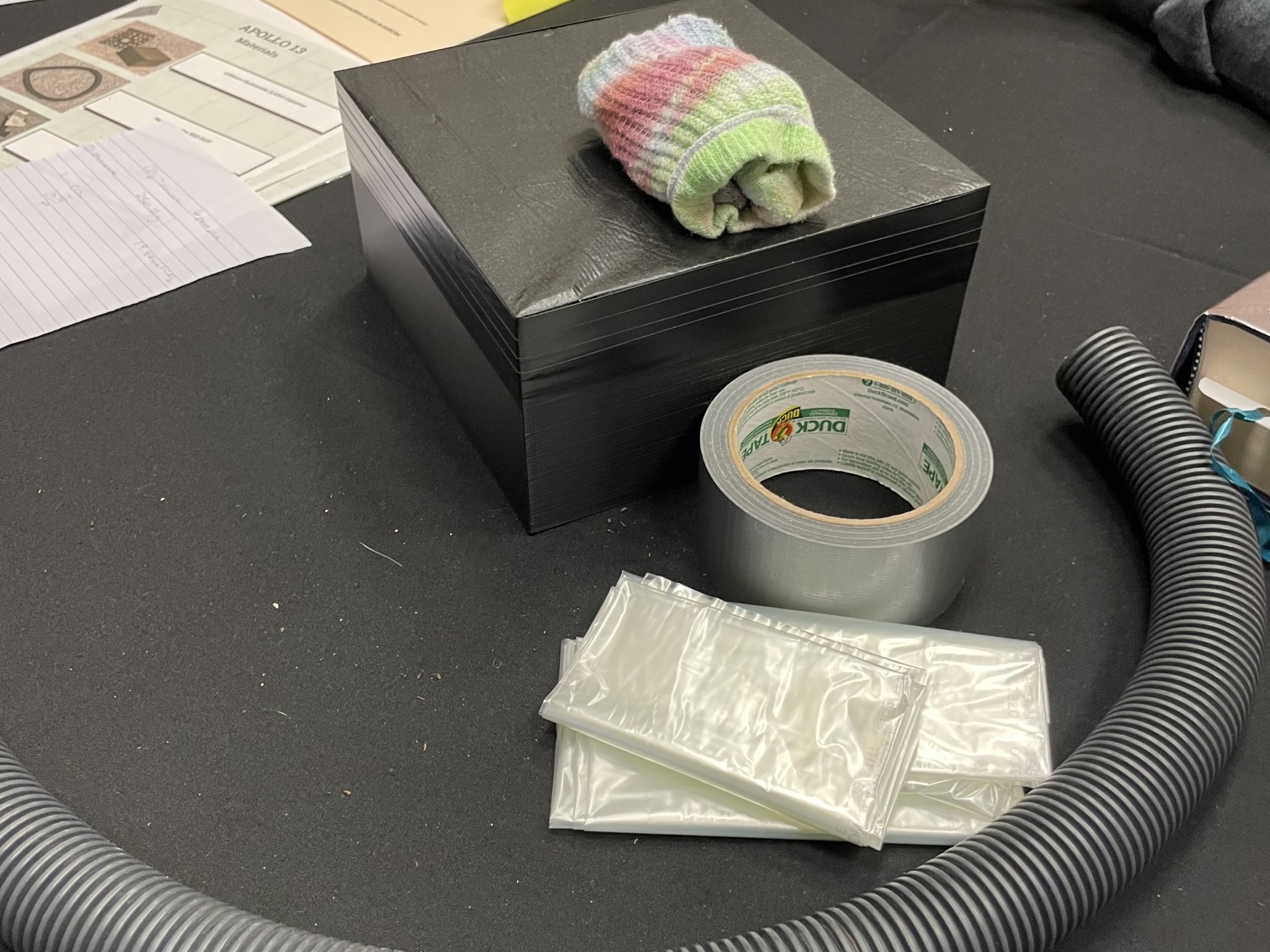 Bình Lithium Hydroxide Apollo 13