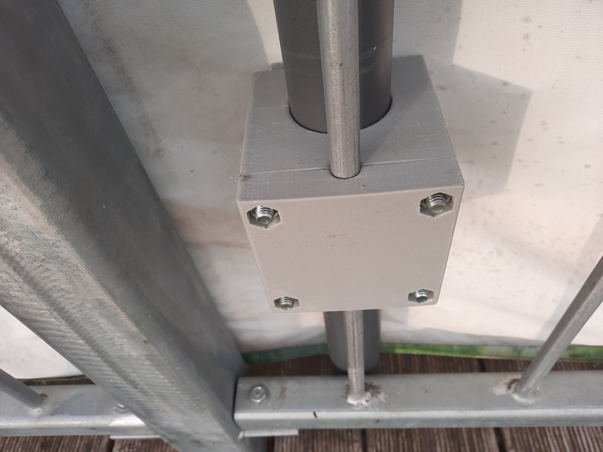 Tiêu đề Schirmhalter für Balkongeländer Tóm tắt Schirmhalter für gr