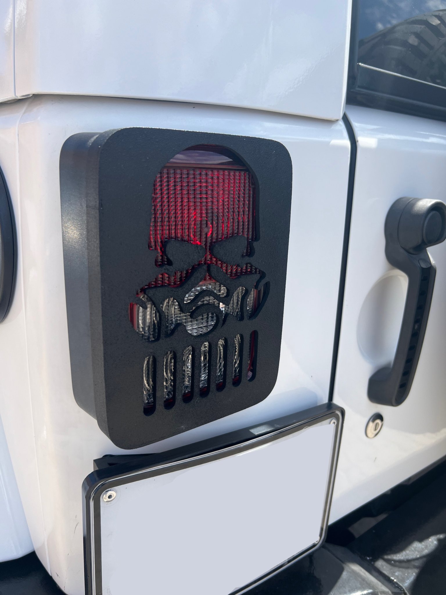 Nắp Chụp Đèn Hậu Cho Jeep JK