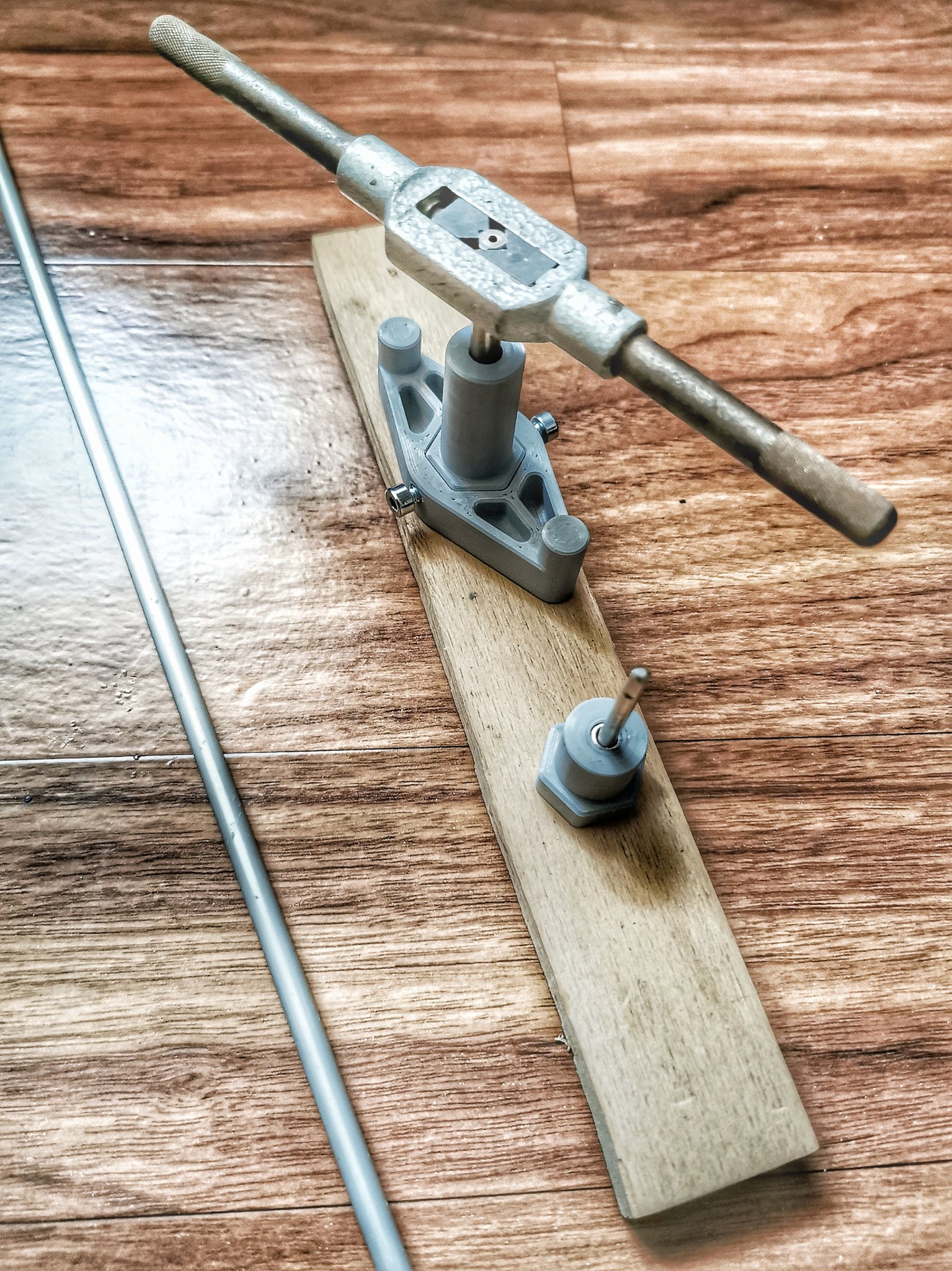 Tiêu đề Bohrhilfe M2 M3 M4 M5 M6 M8 và M10 Tóm tắt Sie benötige