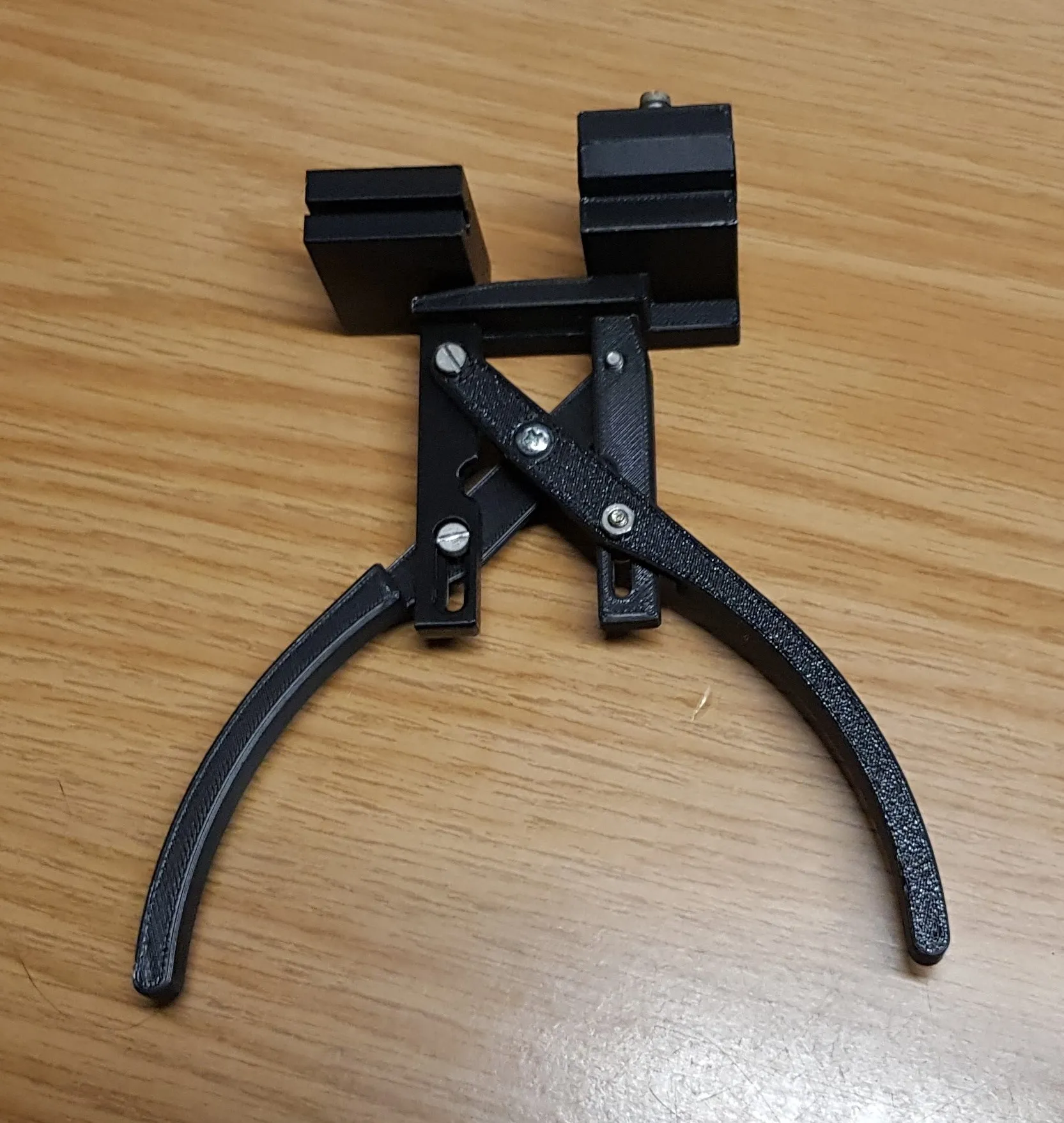 Tiêu đề Máy nối dây tóc Tóm tắt Hier mal eine Variante von pick01