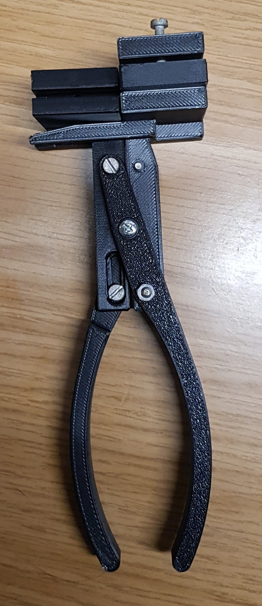 Tiêu đề Máy nối dây tóc Tóm tắt Hier mal eine Variante von pick01