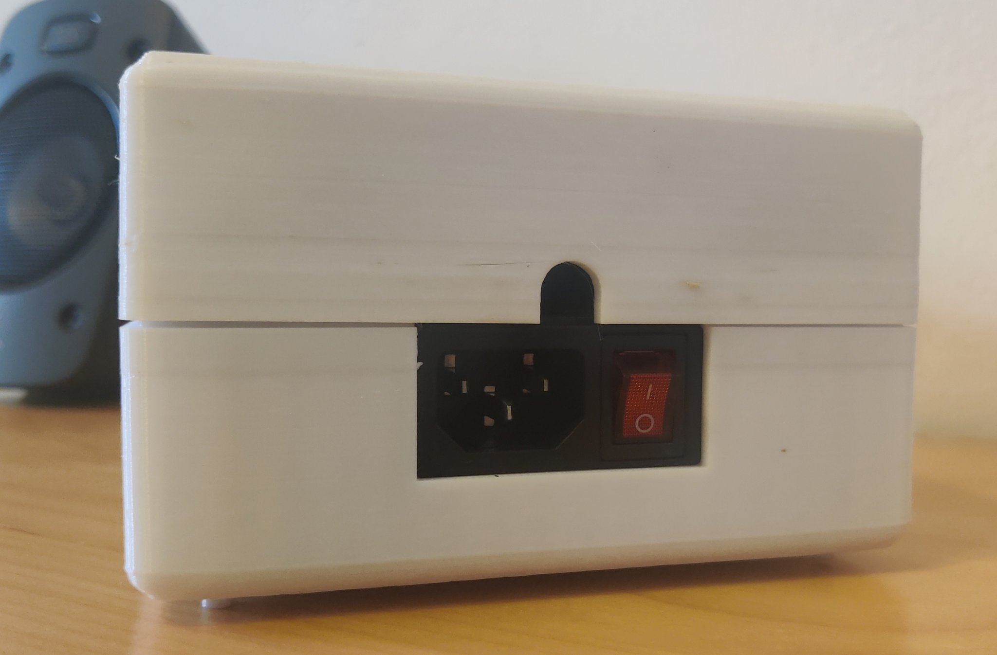 Hộp đựng bộ nguồn 24V