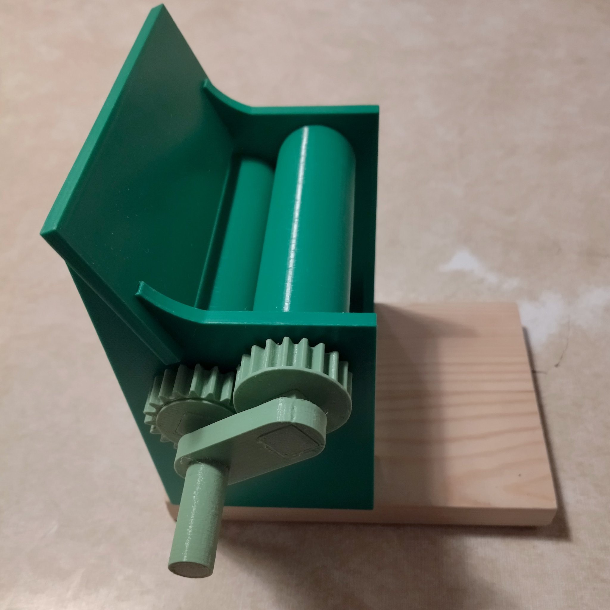 Tiêu đề Máy ép con lăn Tóm tắt Công cụ lăn đơn giản dành c