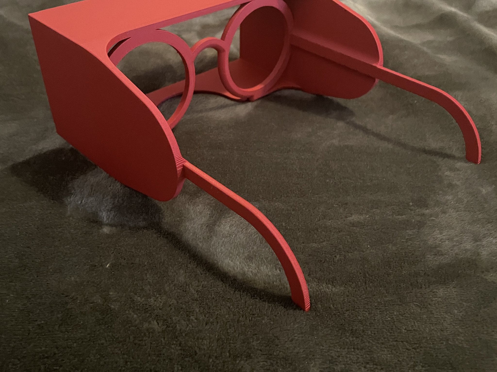 Tiêu đề Blinders Tóm tắt Gọng kính có tích hợp miếng che mắ