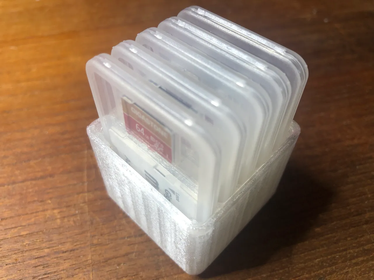 Tiêu đề µSD trong hộp Gridfinity Tray Tóm tắt Khay GRIDFINITY này