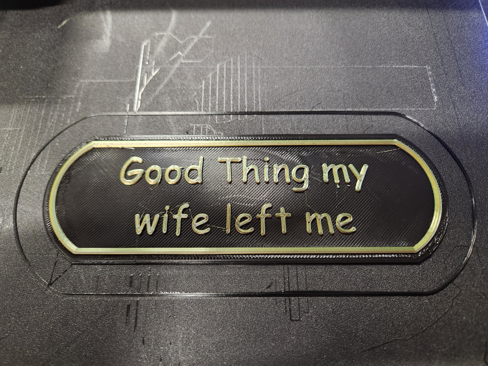 Tiêu đề Khẩu hiệu cuộc đời tôi May mắn là vợ tôi đã bỏ