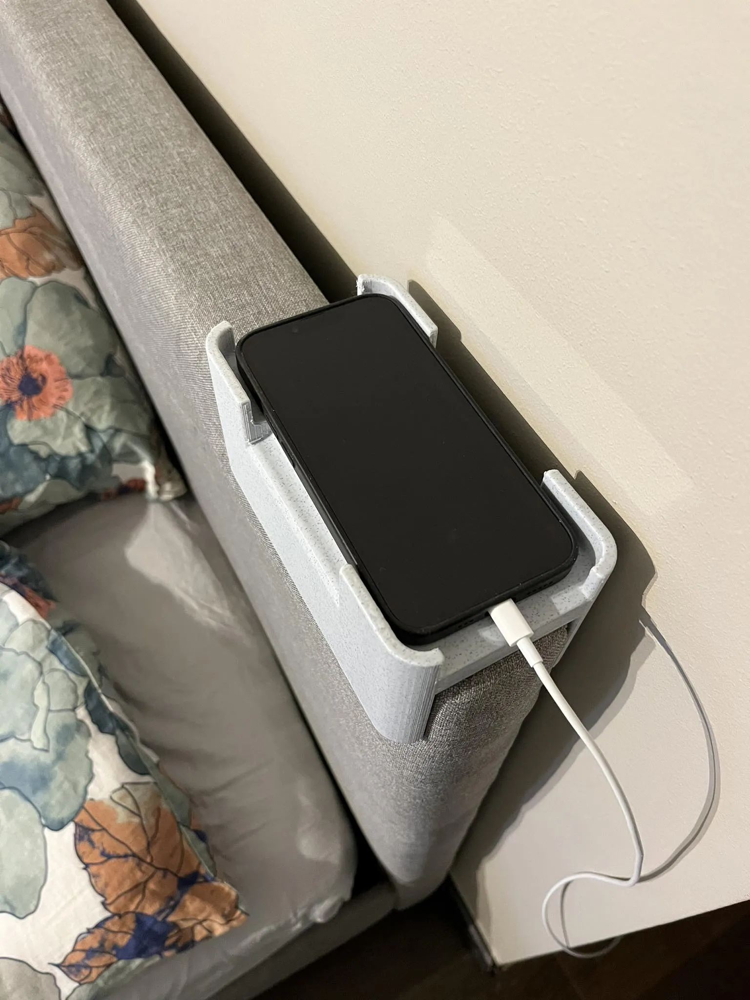 Kệ điện thoại cho chỗ dựa giường rộng 60mm