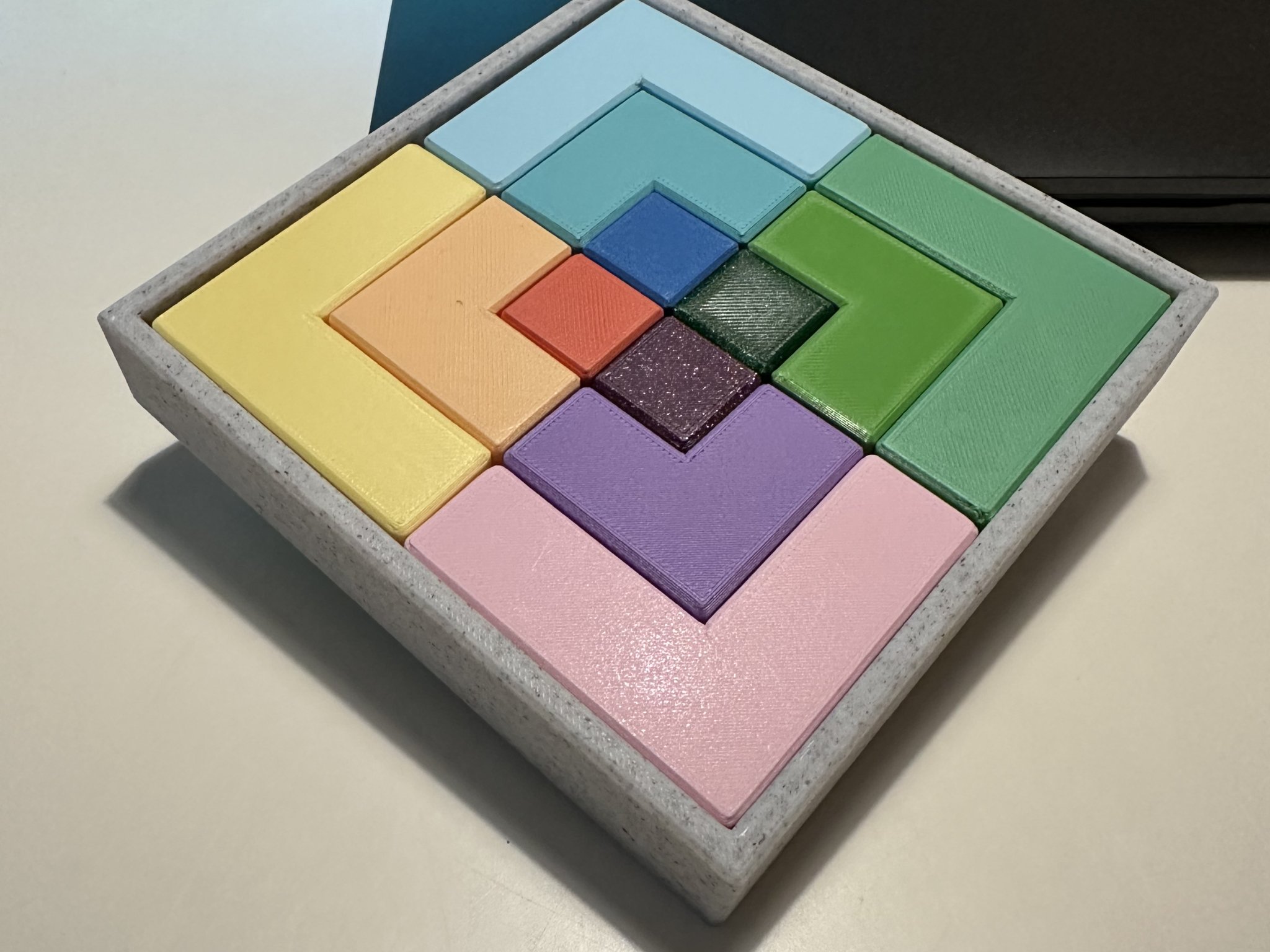montessori geometric place game