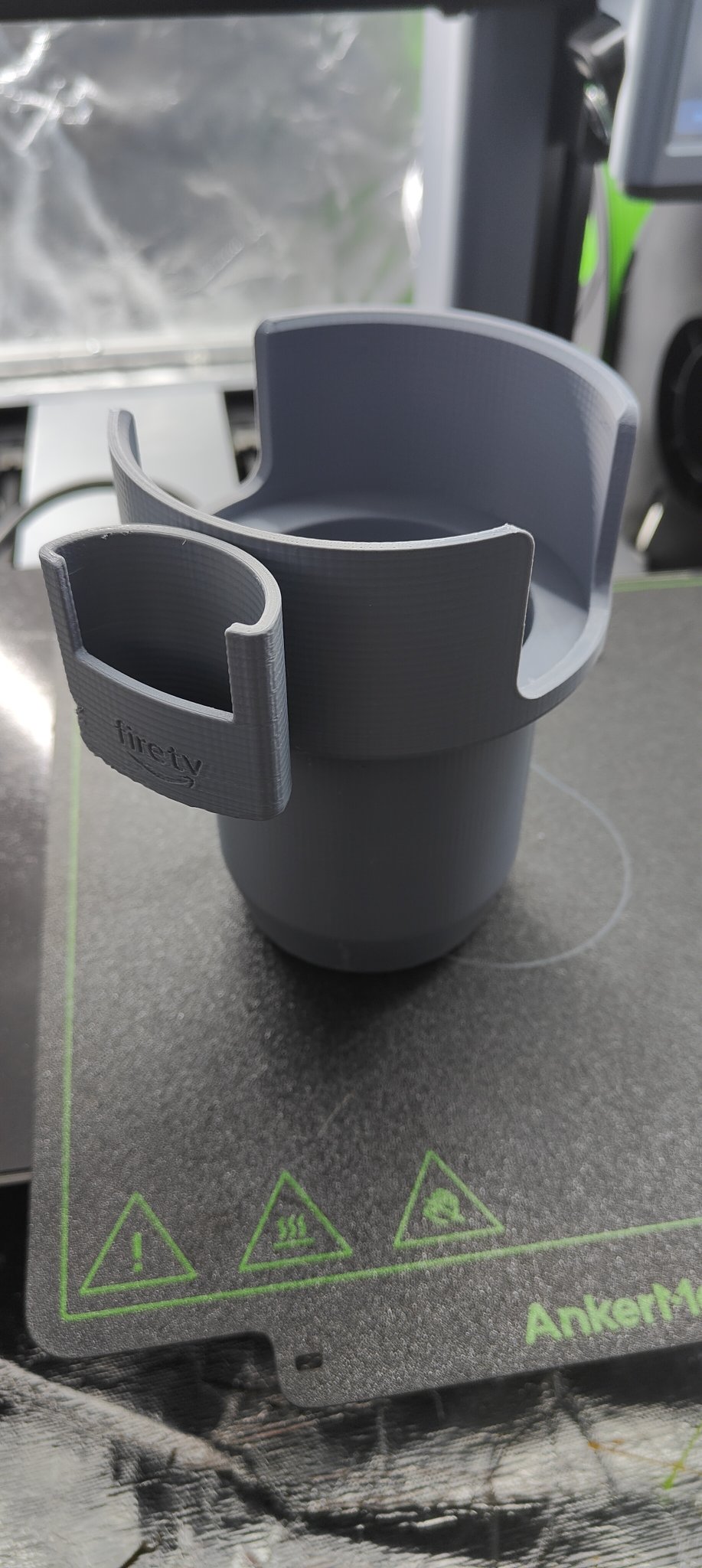 Tiêu đề Giá đỡ cốccốc ô tô có giá đỡ TV Fire Tóm tắt