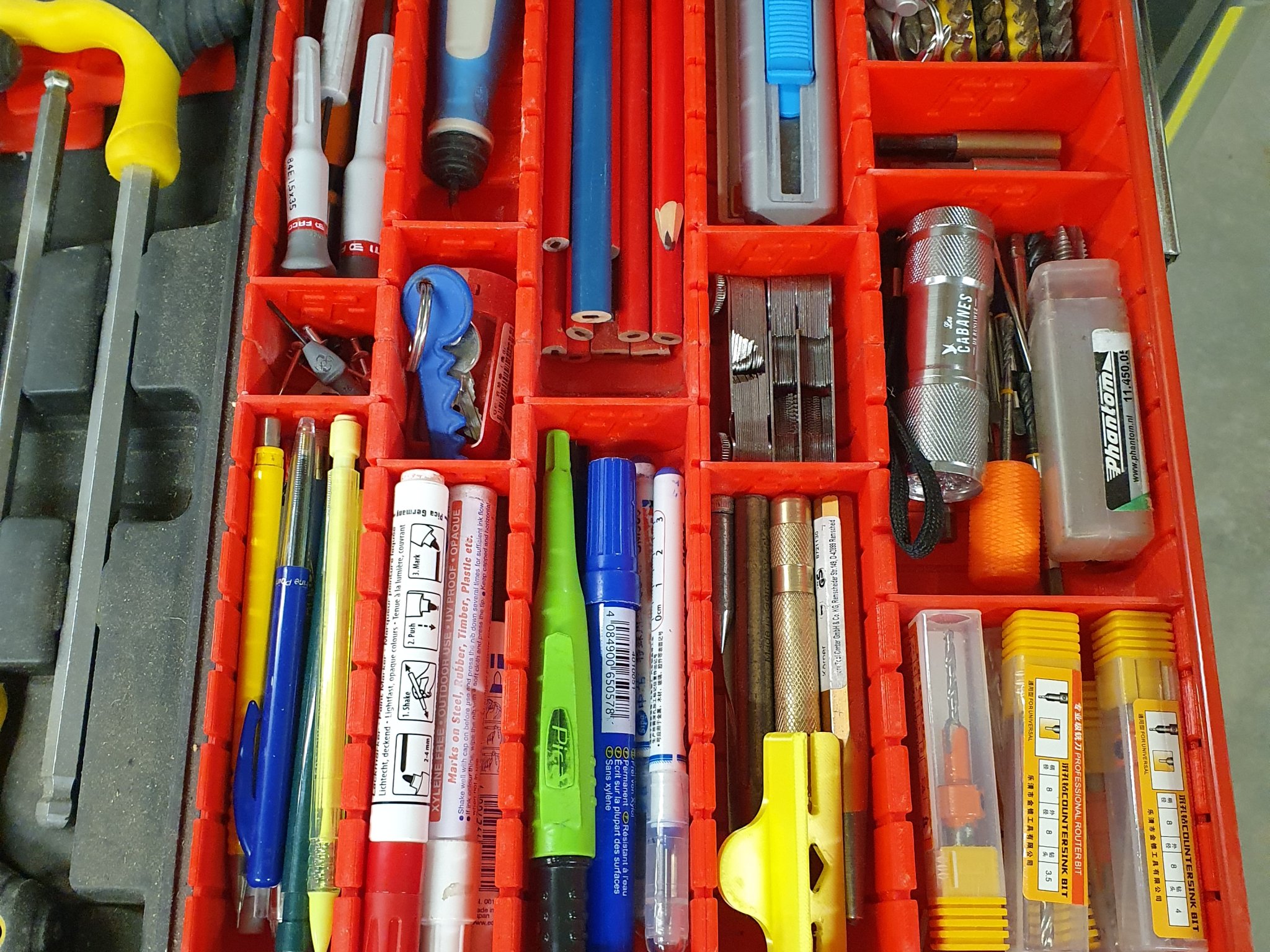 Tiêu đề Hộp đựng dụng cụ Tóm tắt Dụng cụ sắp xếp ngă