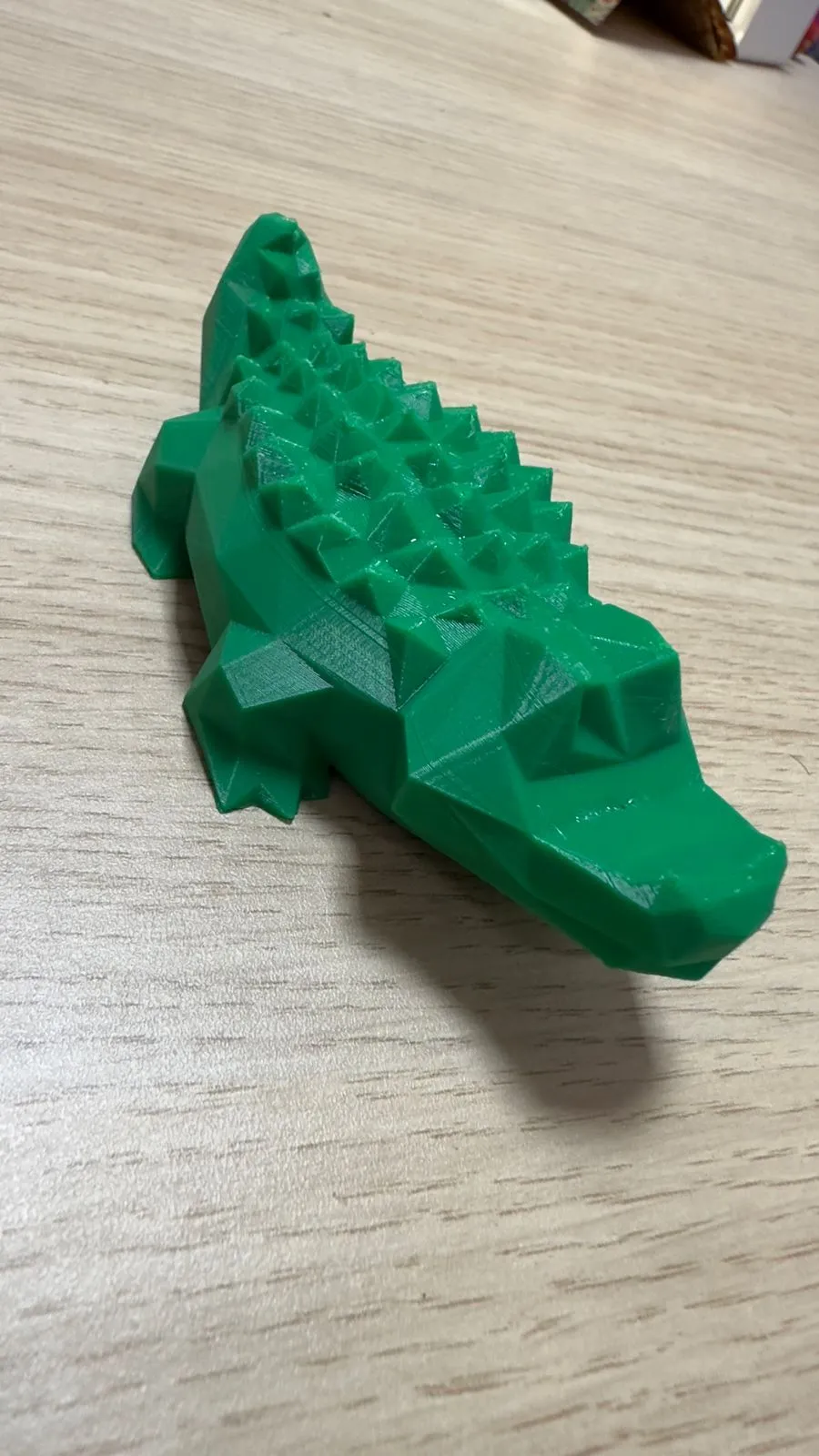 Mô Hình Cá Sấu Low-Poly Phong Cách LACOSTE