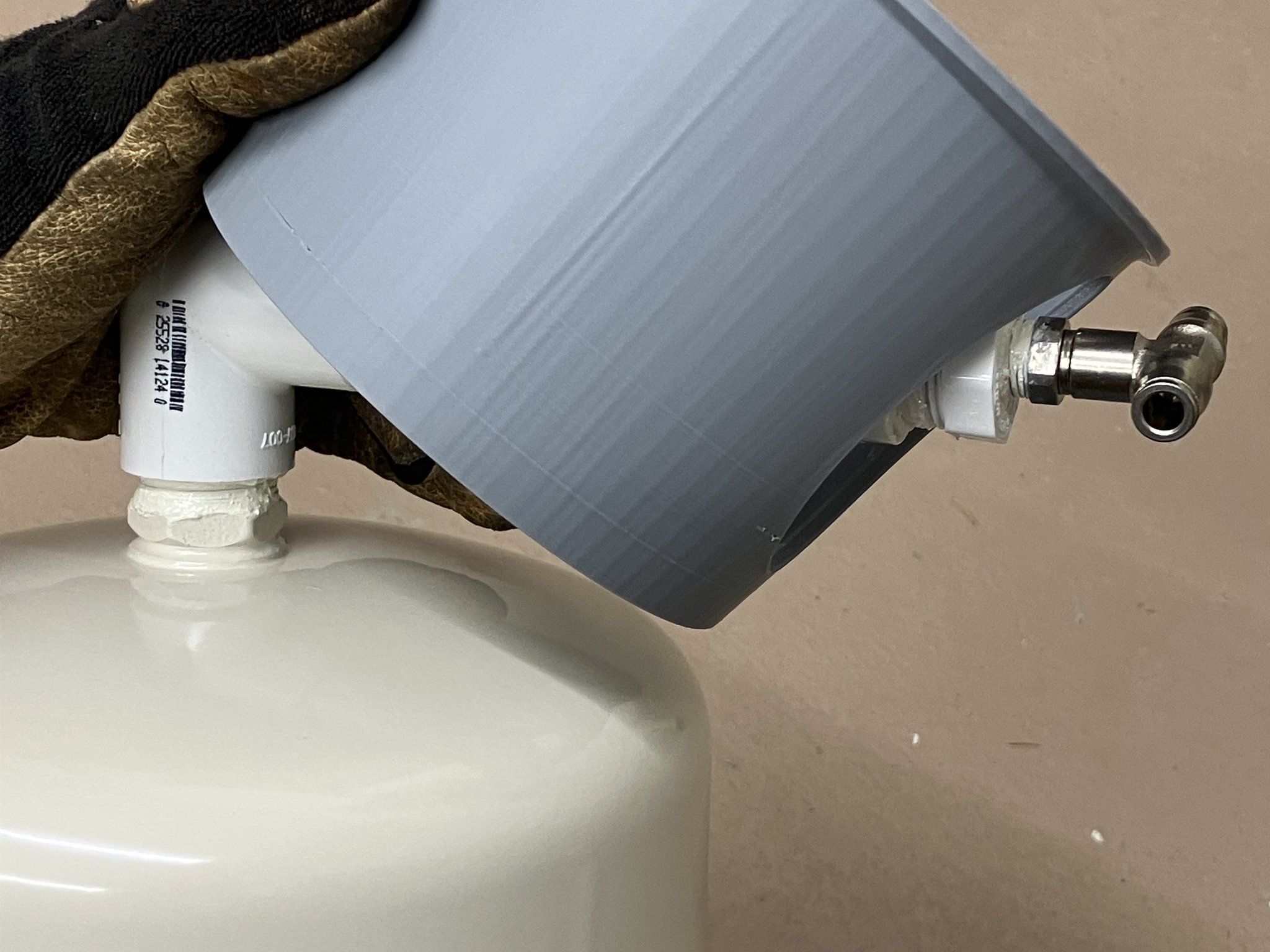 Tiêu đề Giá đỡ xe tăng nhỏ Tóm tắt Giá đỡ cho bình nhỏ n