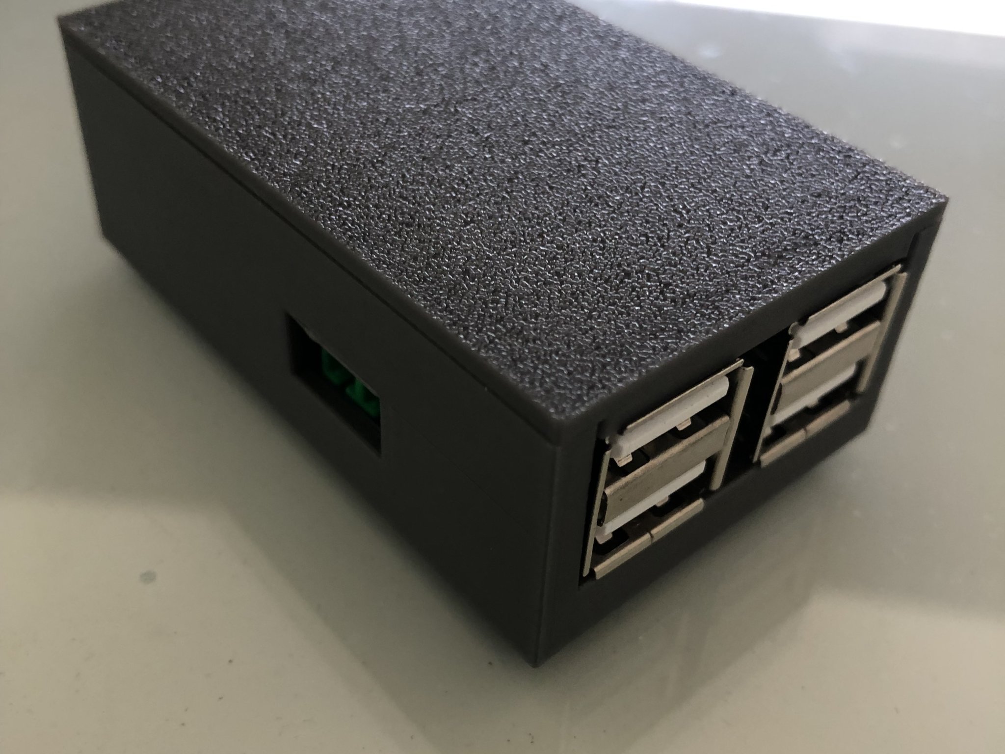 Tiêu đề Hộp cách ly USB HUB Caja Hub USB aislado Tóm tắt Caja par