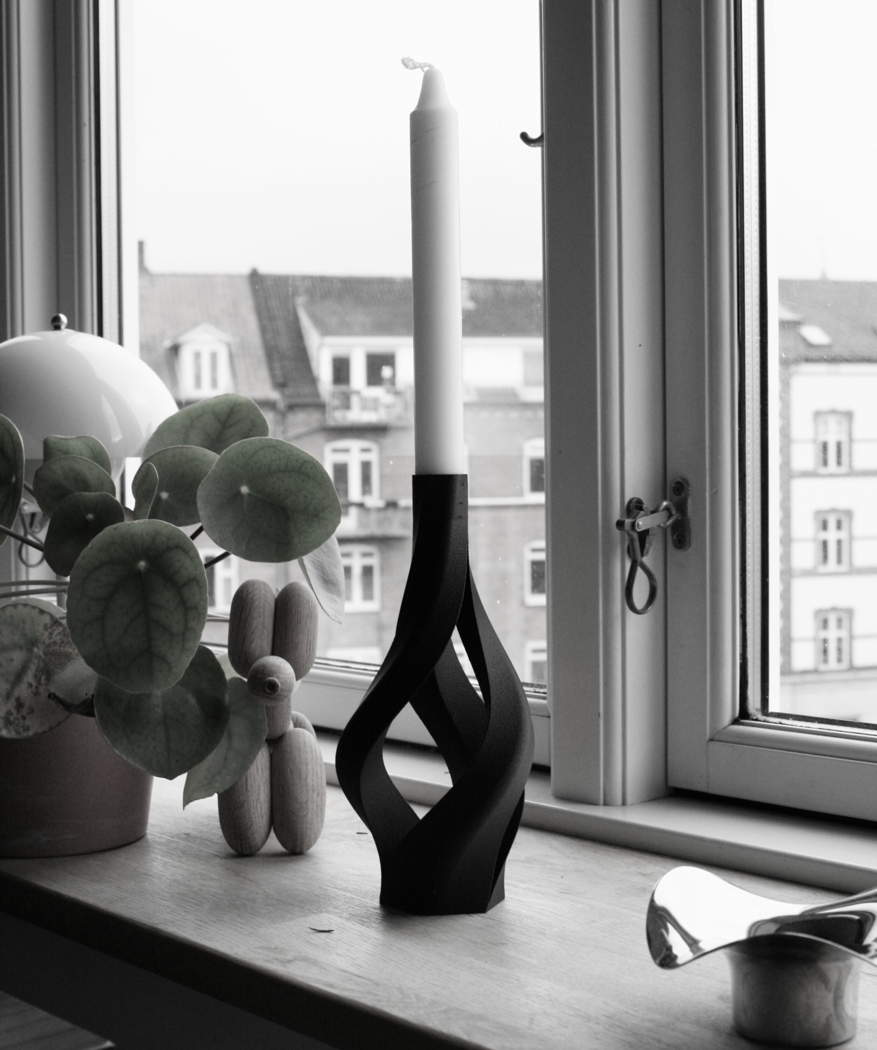 Tiêu đề Nến V16 Tóm tắt Chân nến cho nến cao 20mm Danh mục