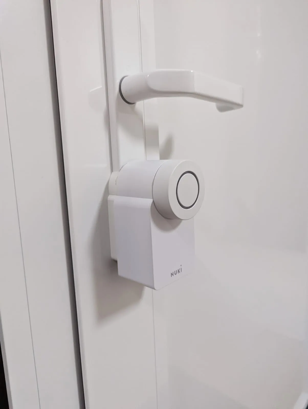 Tiêu đề NUKI B-PLATTENHALTERADAPTER FÜR SCHMALE TÜRSCHLOSSRAHMEN Tóm t