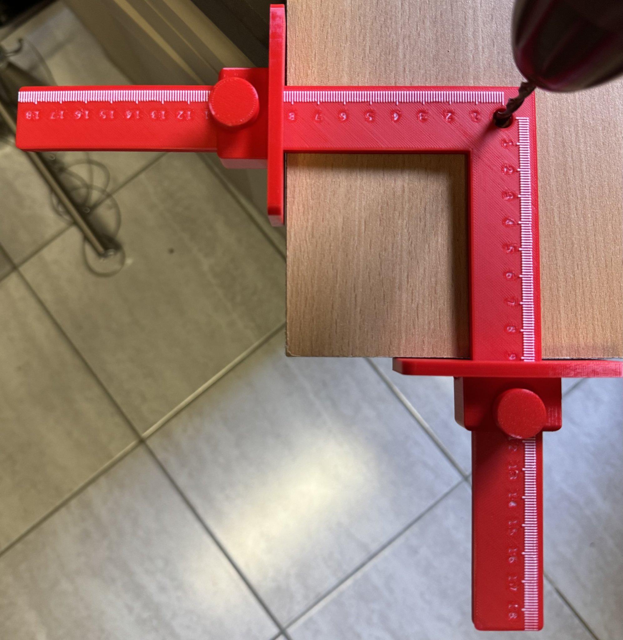 Dụng Cụ Dẫn Hướng Khoan Góc